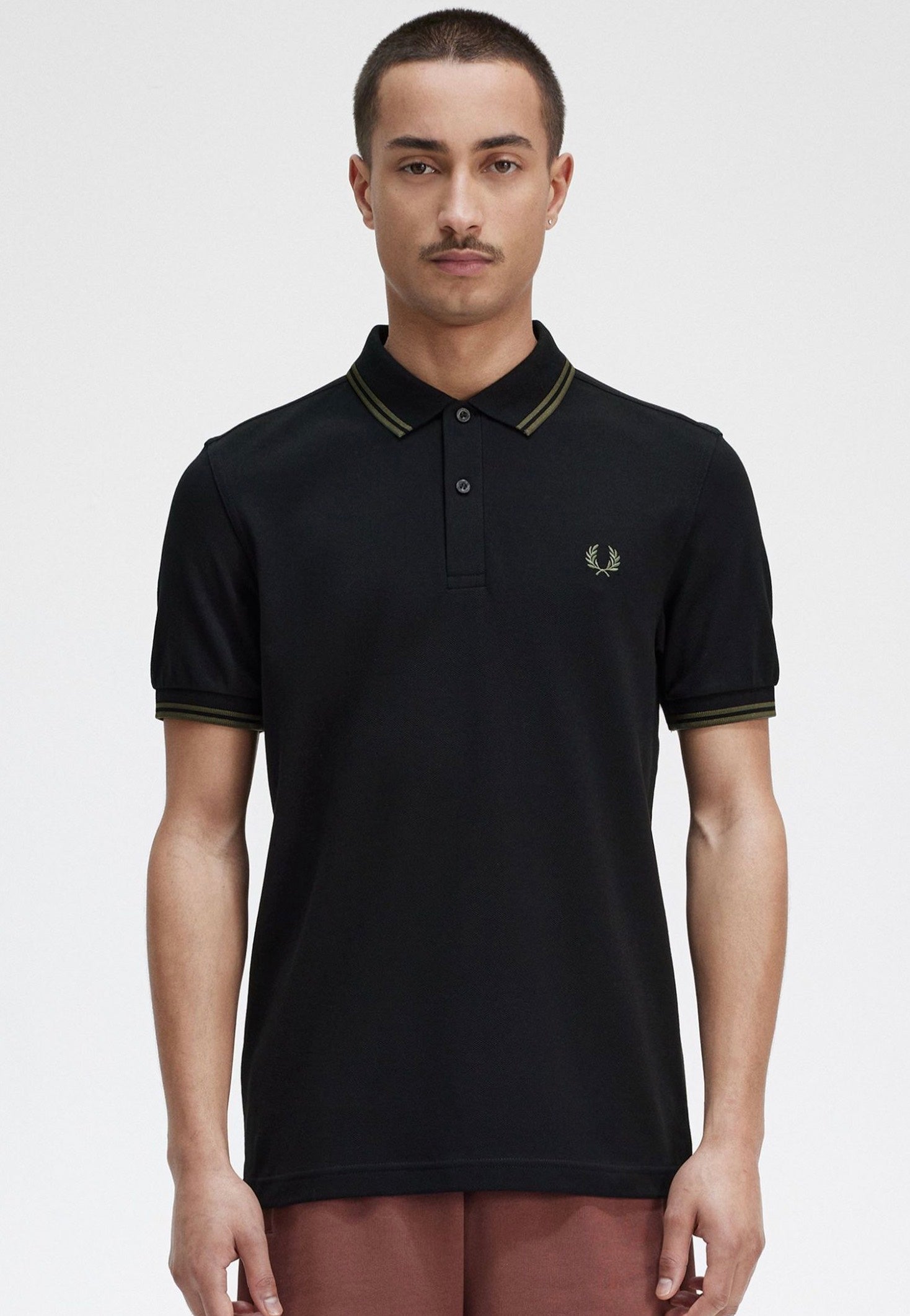 新品　Fred Perry ポロシャツ BLACK / FIELD GREEN Fred Perry Twin Tipped Black/Field Green - Polo | Impericon