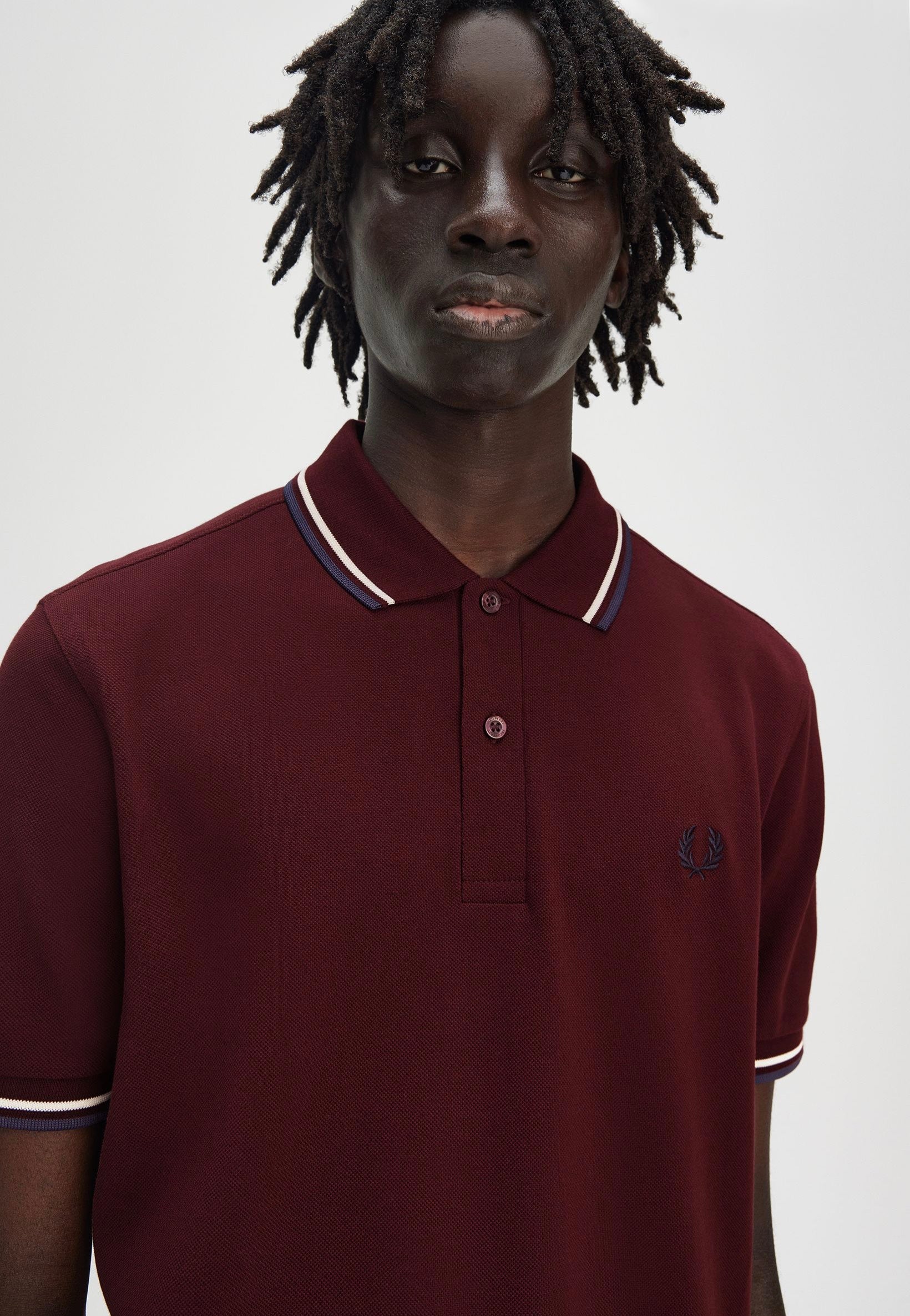 Fred Perry - Twin Tipped Oxblood/Ecru/Tennis Blue - Polo | Men-Image