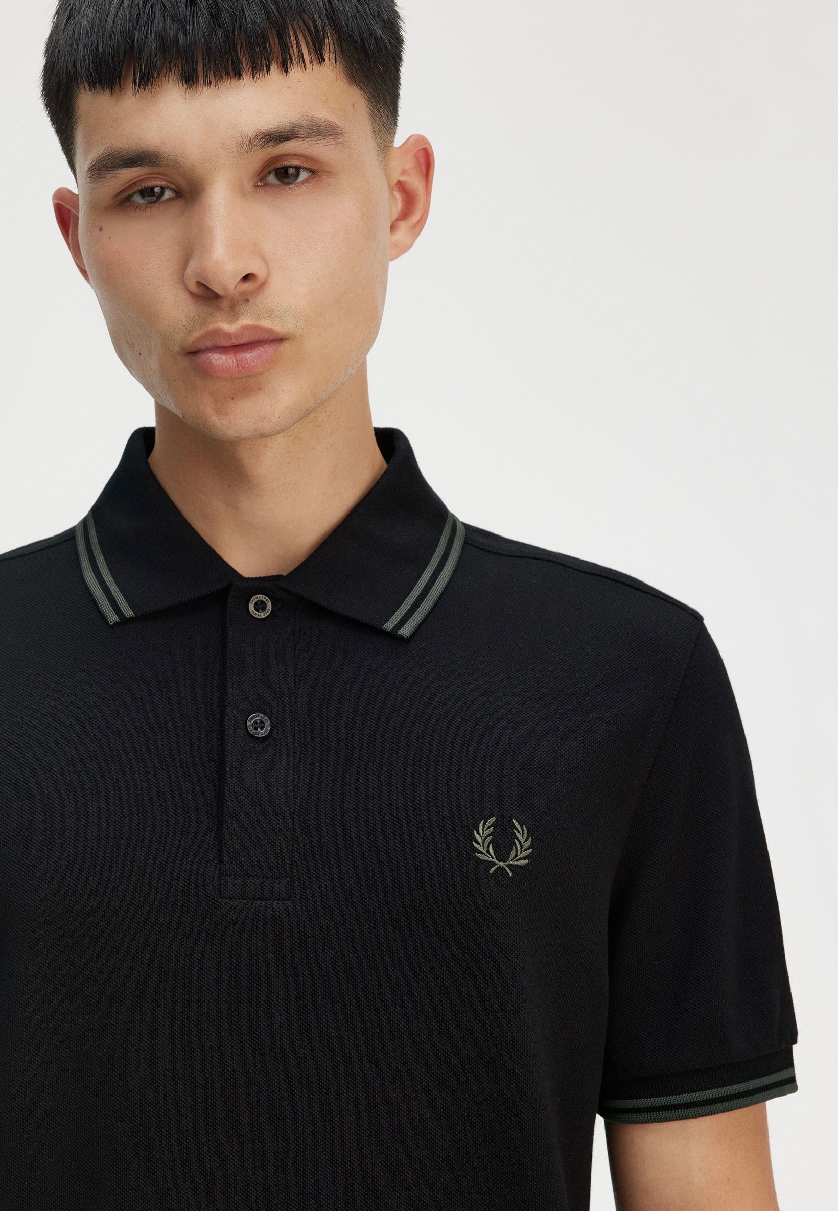 Fred Perry - Twin Tipped Black/Court Green - Polo | Men-Image