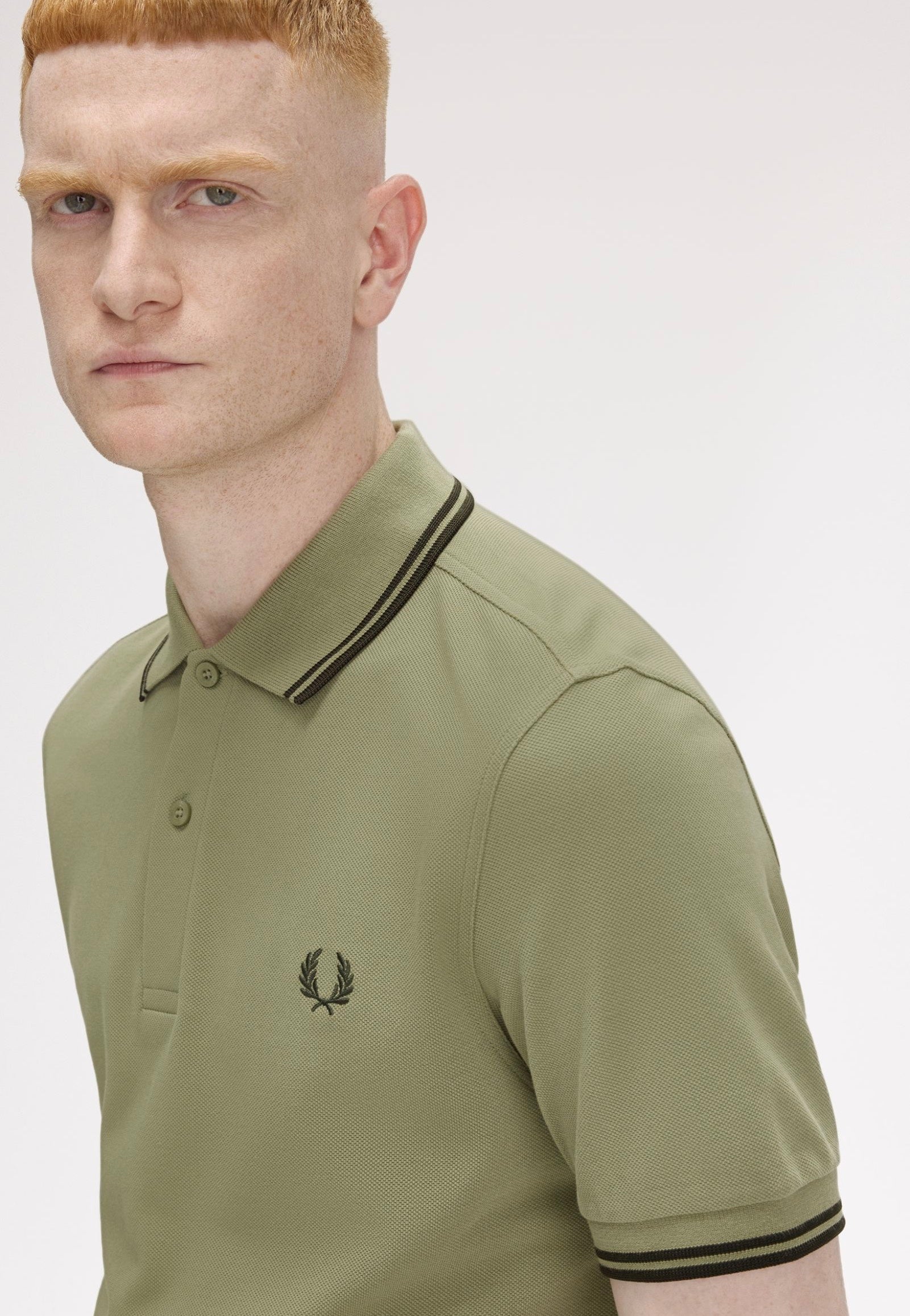 Fred Perry - Twin Tipped Olive Mint/Night Green/Night Green - Polo | Men-Image