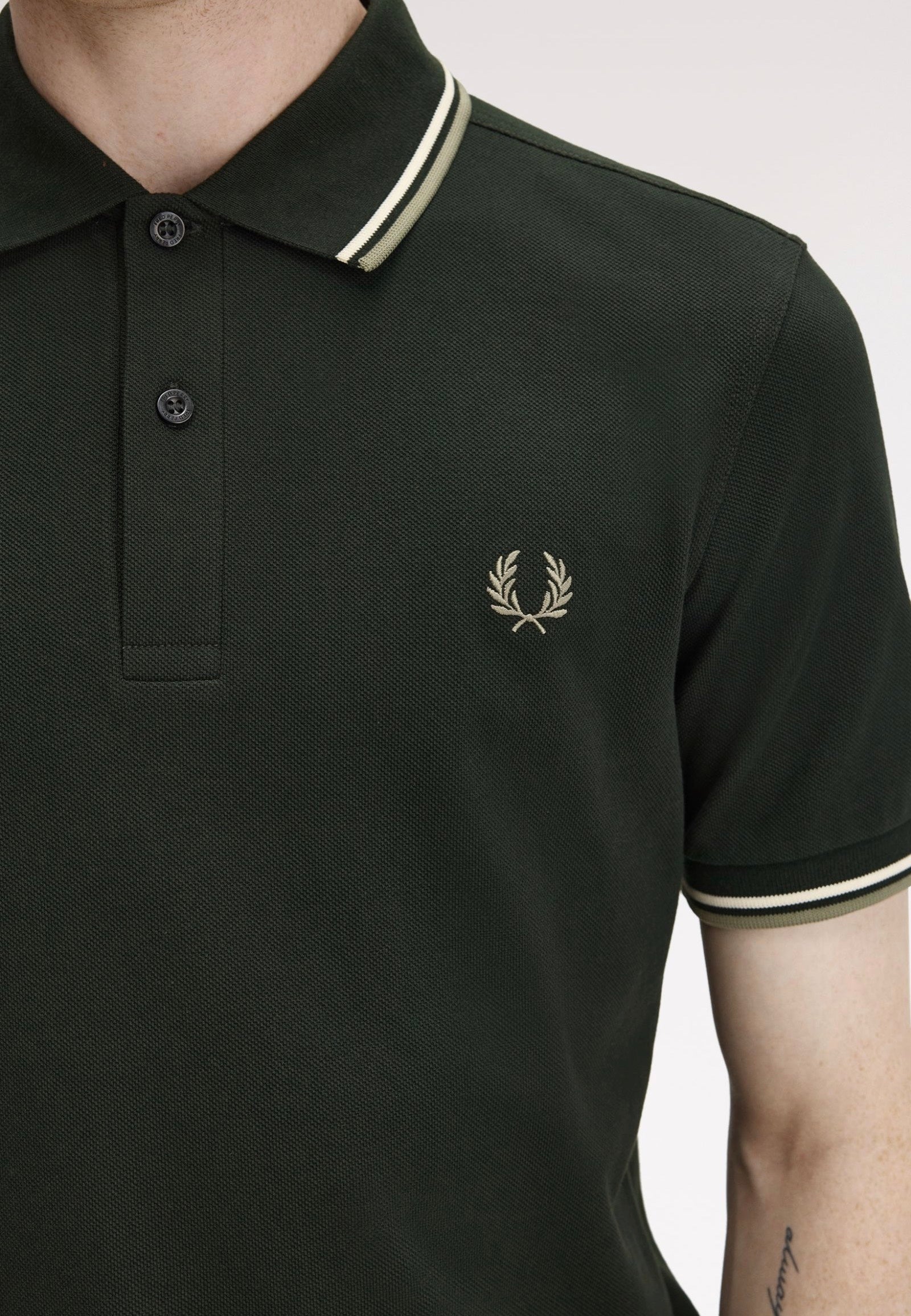 Fred Perry - Twin Tipped Night Green/Light Ecru/Olive Mint - Polo | Men-Image