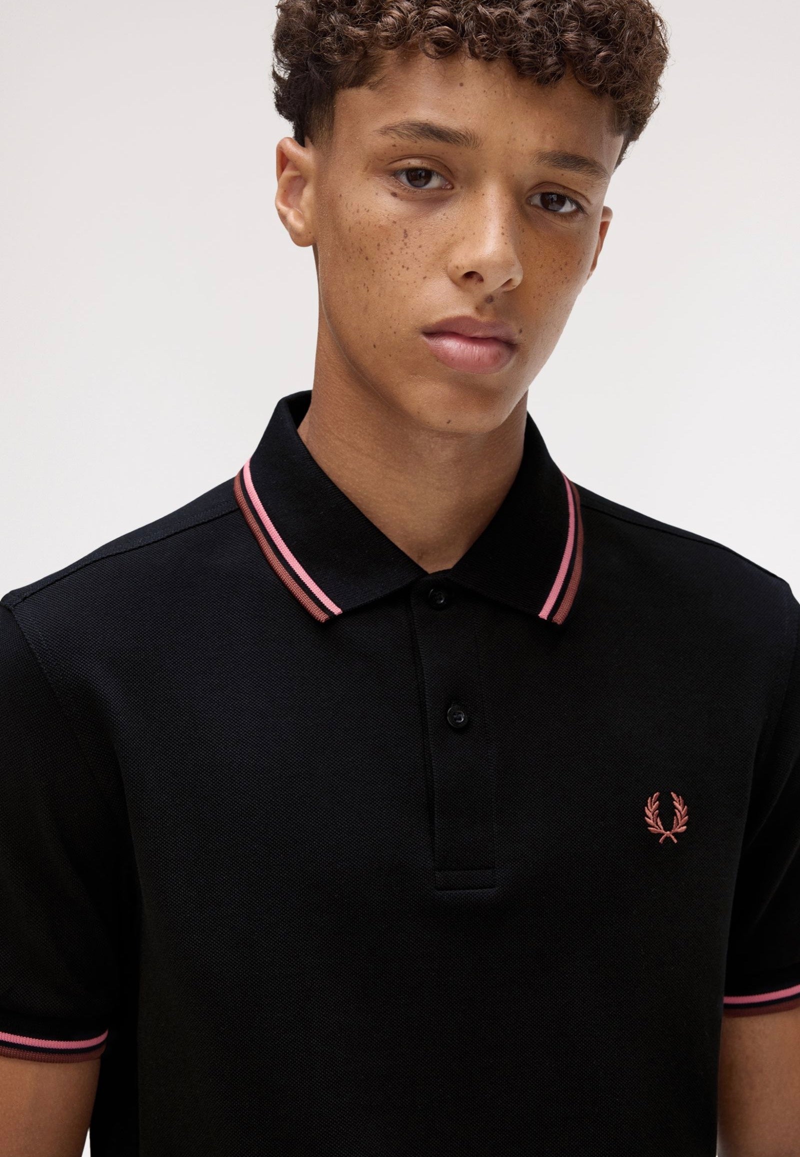 Fred Perry - Twin Tipped Black/Puttypink/Whbrw - Polo | Men-Image