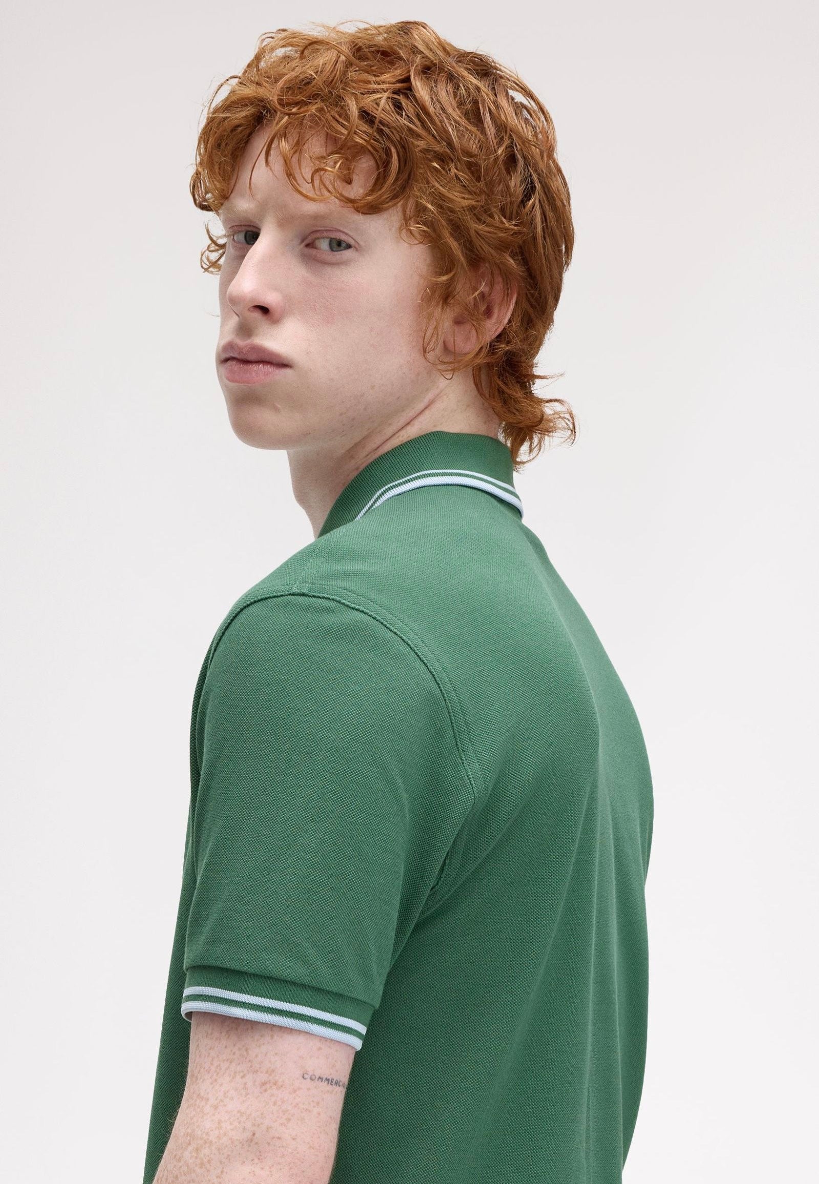 Fred Perry - Twin Tipped Sportgreen/Trackblue - Polo | Men-Image
