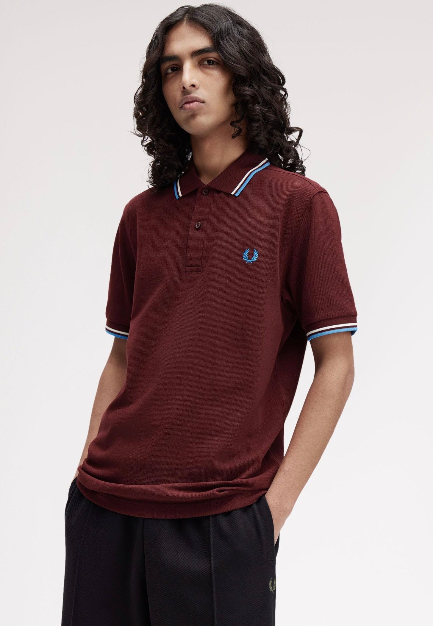 Fred Perry - Twin Tipped Oxblood/Ecru/Court Blue - Polo | Men-Image
