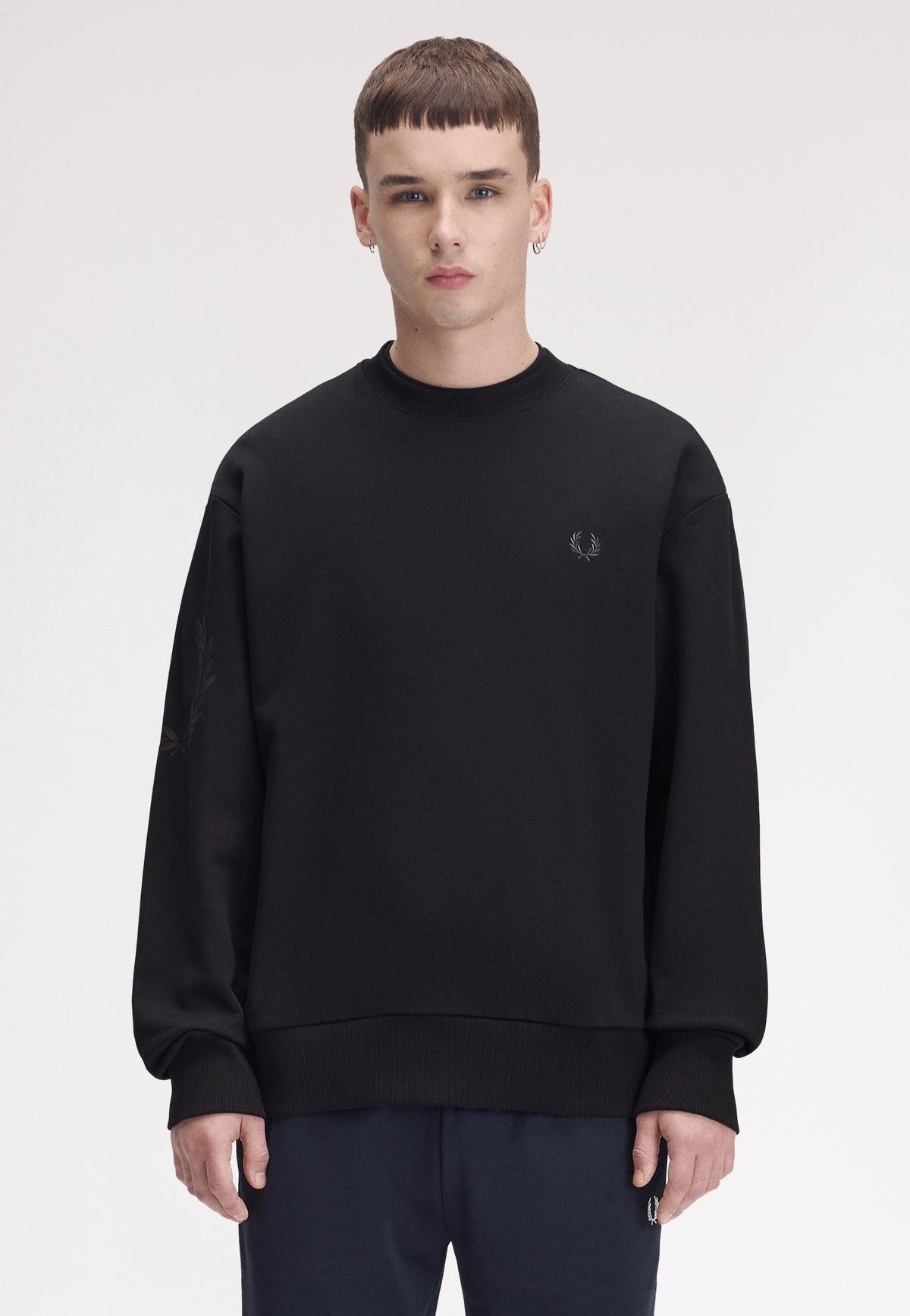 Fred Perry Reflective Laurel Black Camisola | Men-Image