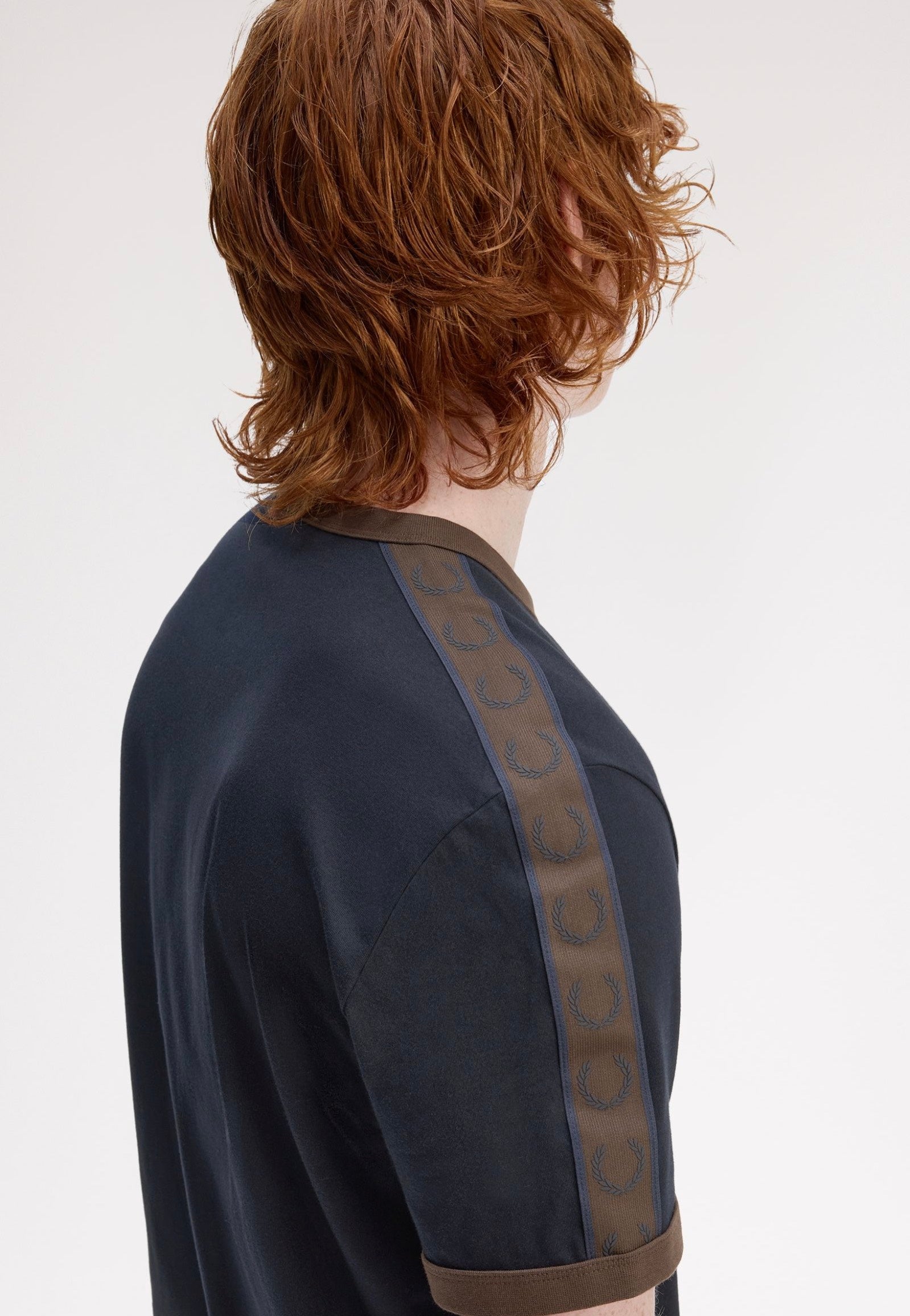 Fred Perry - Contrast Tape Ringer Navy/Burnt Tobacco - T-Shirt | Men-Image