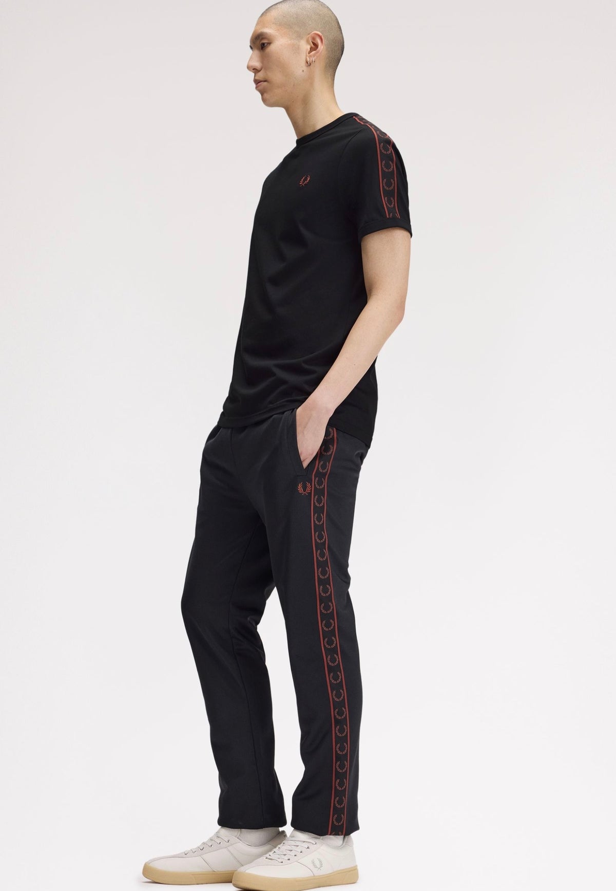 Fred Perry Contrast Tape Ringer Black T-Shirt | Men-Image