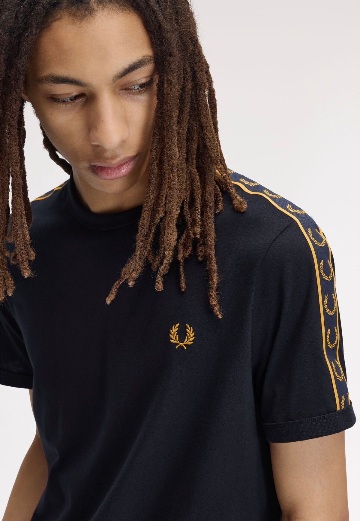 Fred Perry Contrast Tape Ringer Navy Tričko | Men-Image