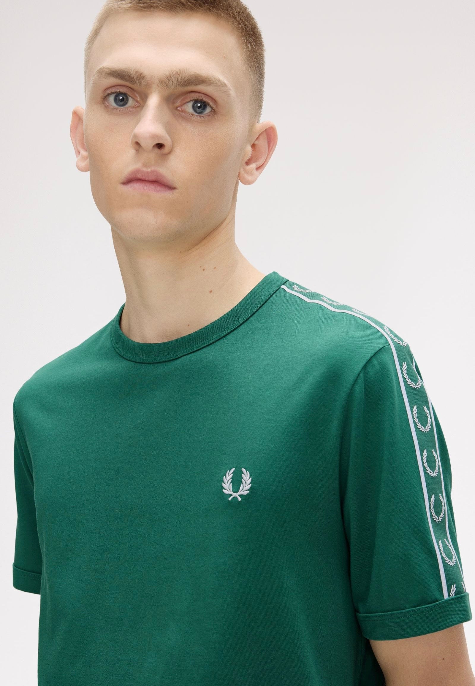 Fred Perry - Contrast Tape Ringer Sport Green - T-Shirt | Men-Image