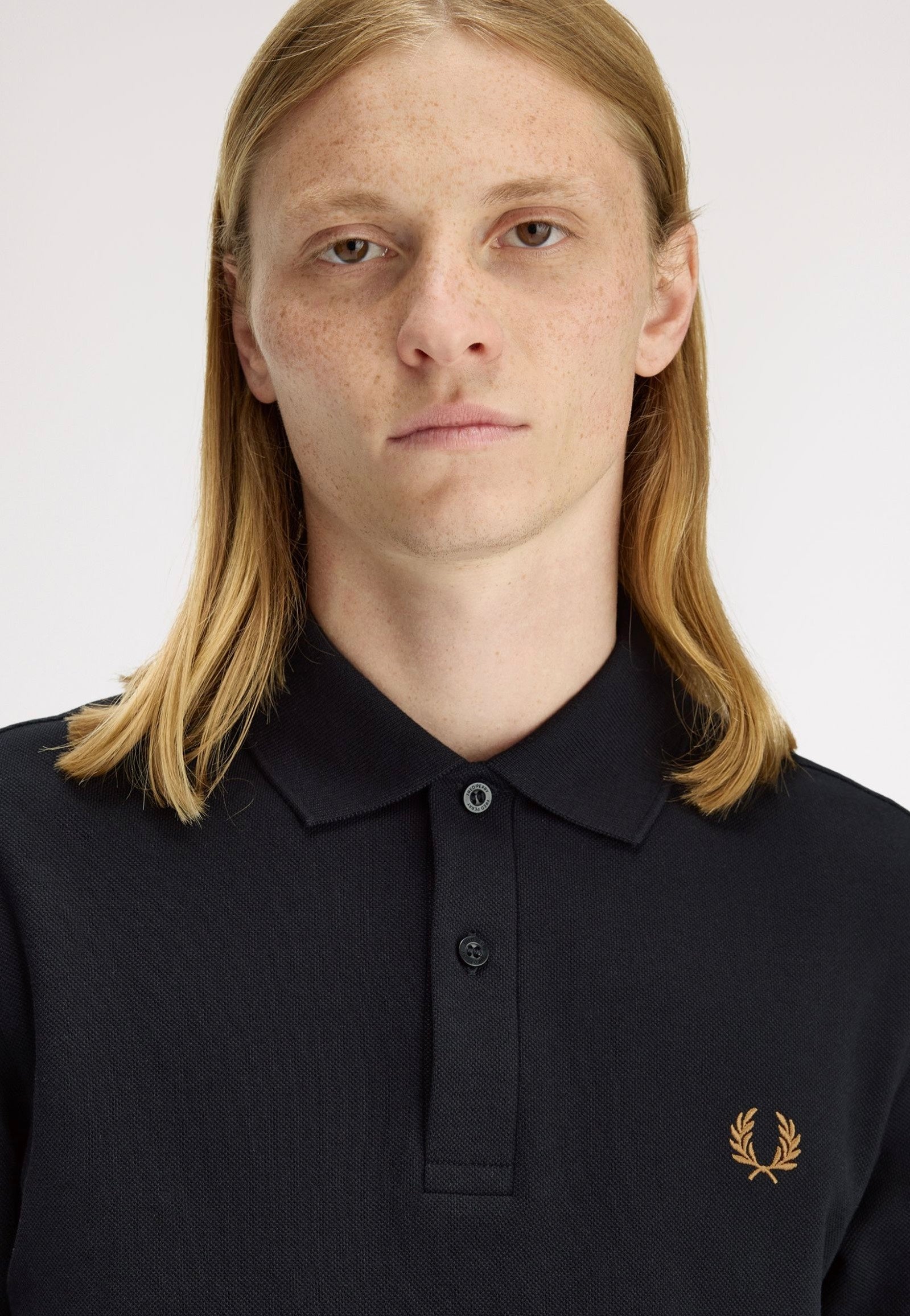 Fred Perry - The Fred Perry Black/Dark Caramel - Polo | Men-Image