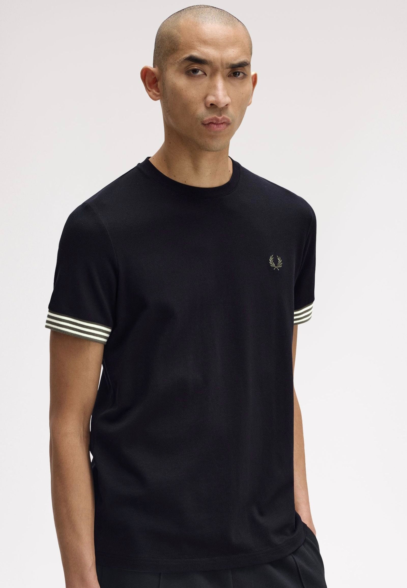 Fred Perry - Striped Cuff T-Black - T-Shirt | Men-Image