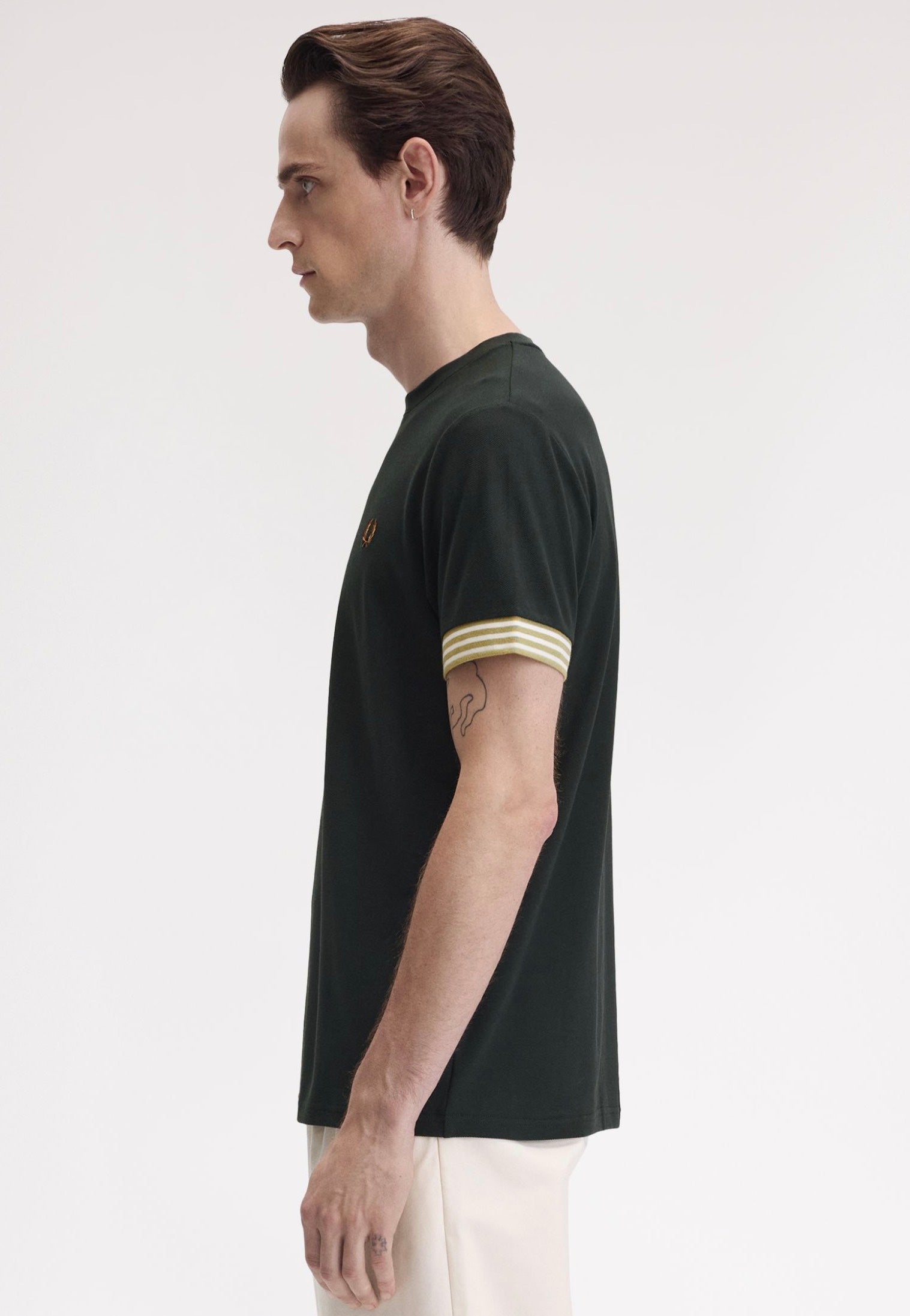 Fred Perry - Striped Cuff Night Green - T-Shirt | Men-Image