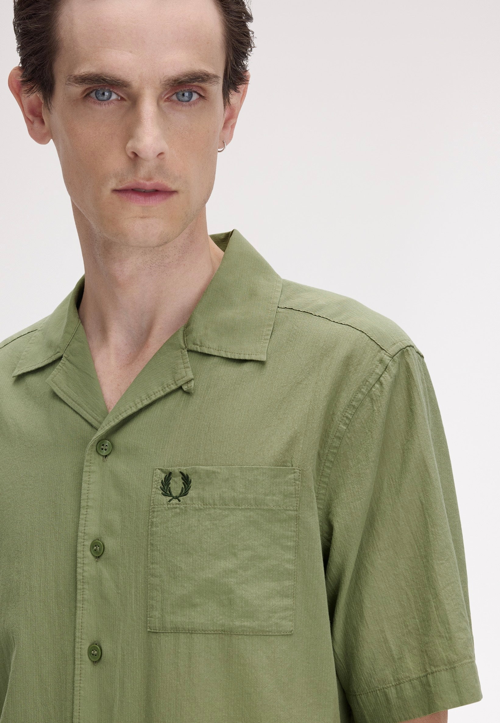 Fred Perry - Lightweight Texture Revere Collar Olive Mint - Shirt | Men-Image