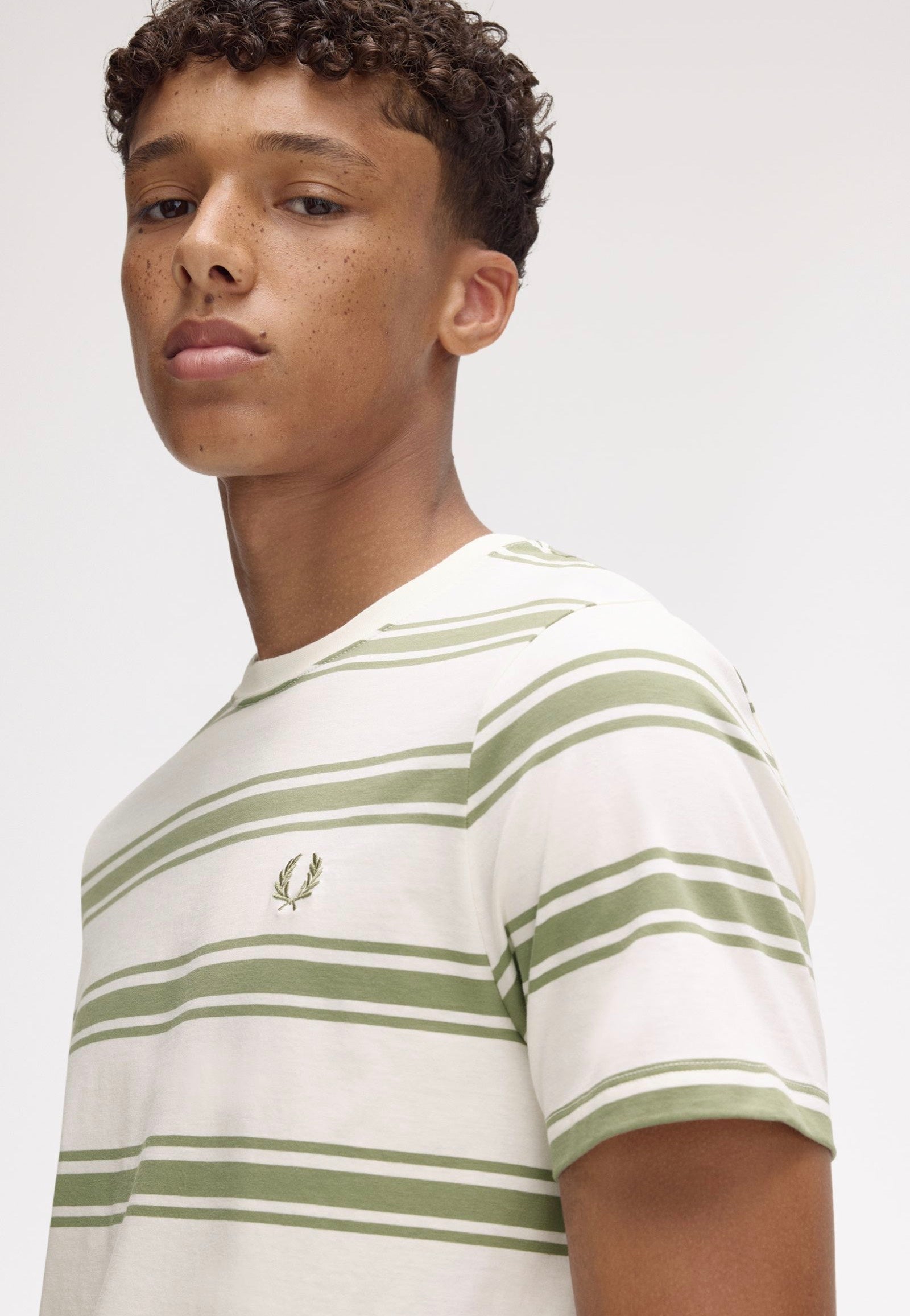 Fred Perry - Fine Stripe Light Ecru - T-Shirt | Men-Image