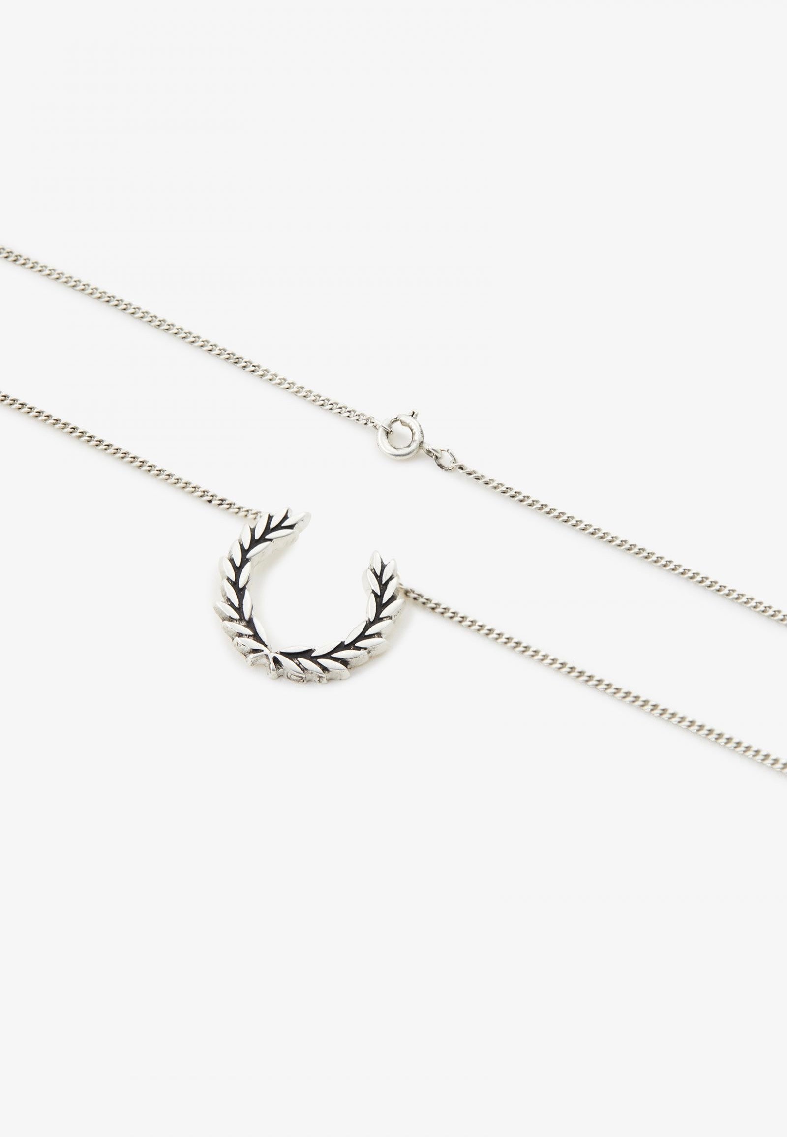 Fred Perry - Laurel Wreath Silver - Necklace | Neutral-Image