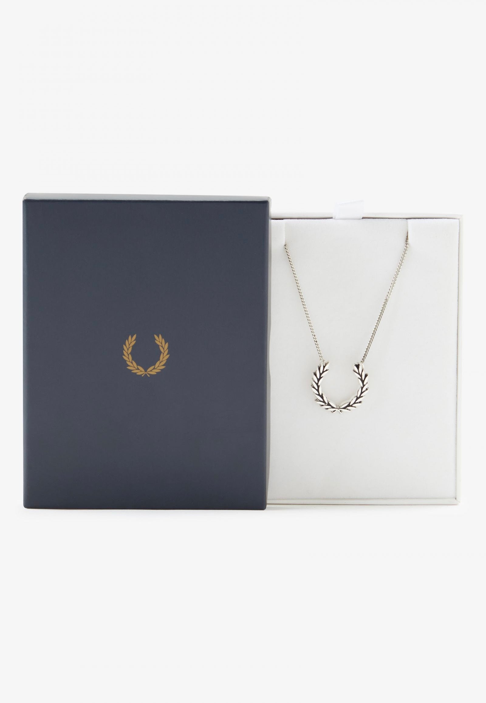Fred Perry - Laurel Wreath Silver - Necklace | Neutral-Image