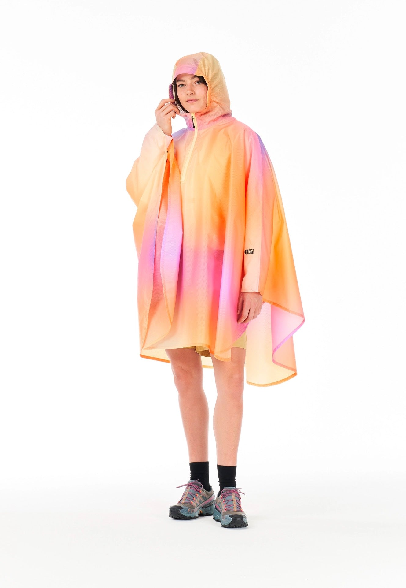 Picture - Eyasi Gradient Print - Poncho | Women-Image