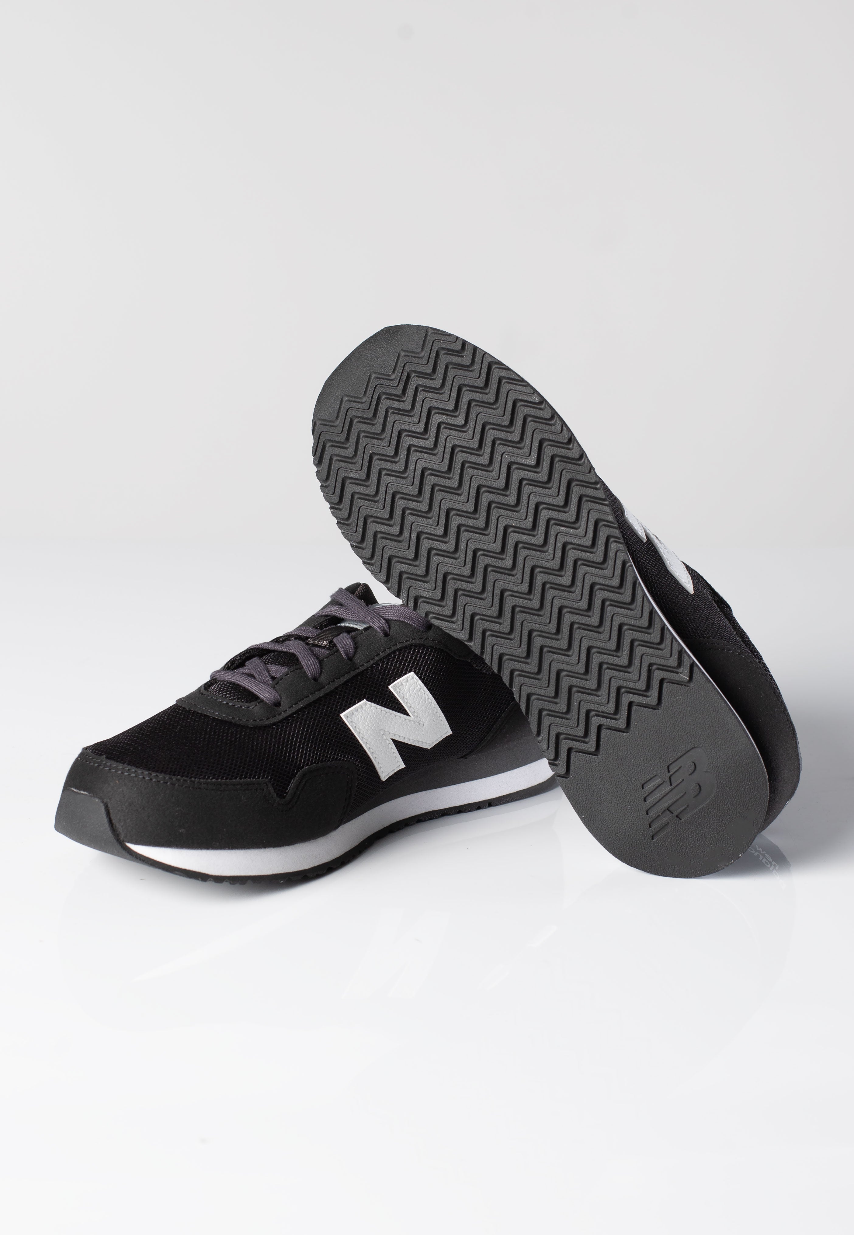 New Balance - GC323V1 Black Kids - Shoes | Neutral-Image
