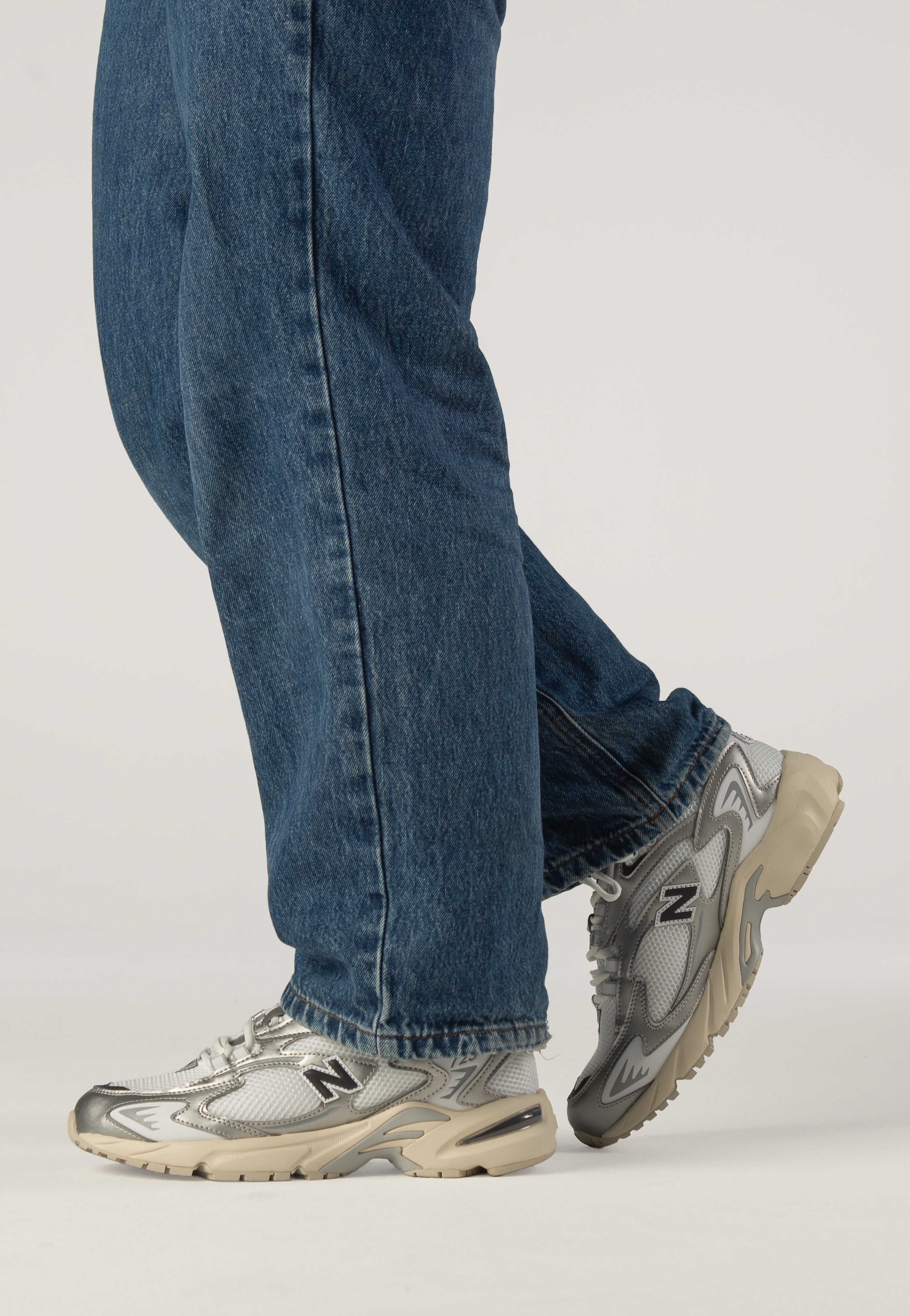 New Balance - ML725V1 White - Shoes | Neutral-Image
