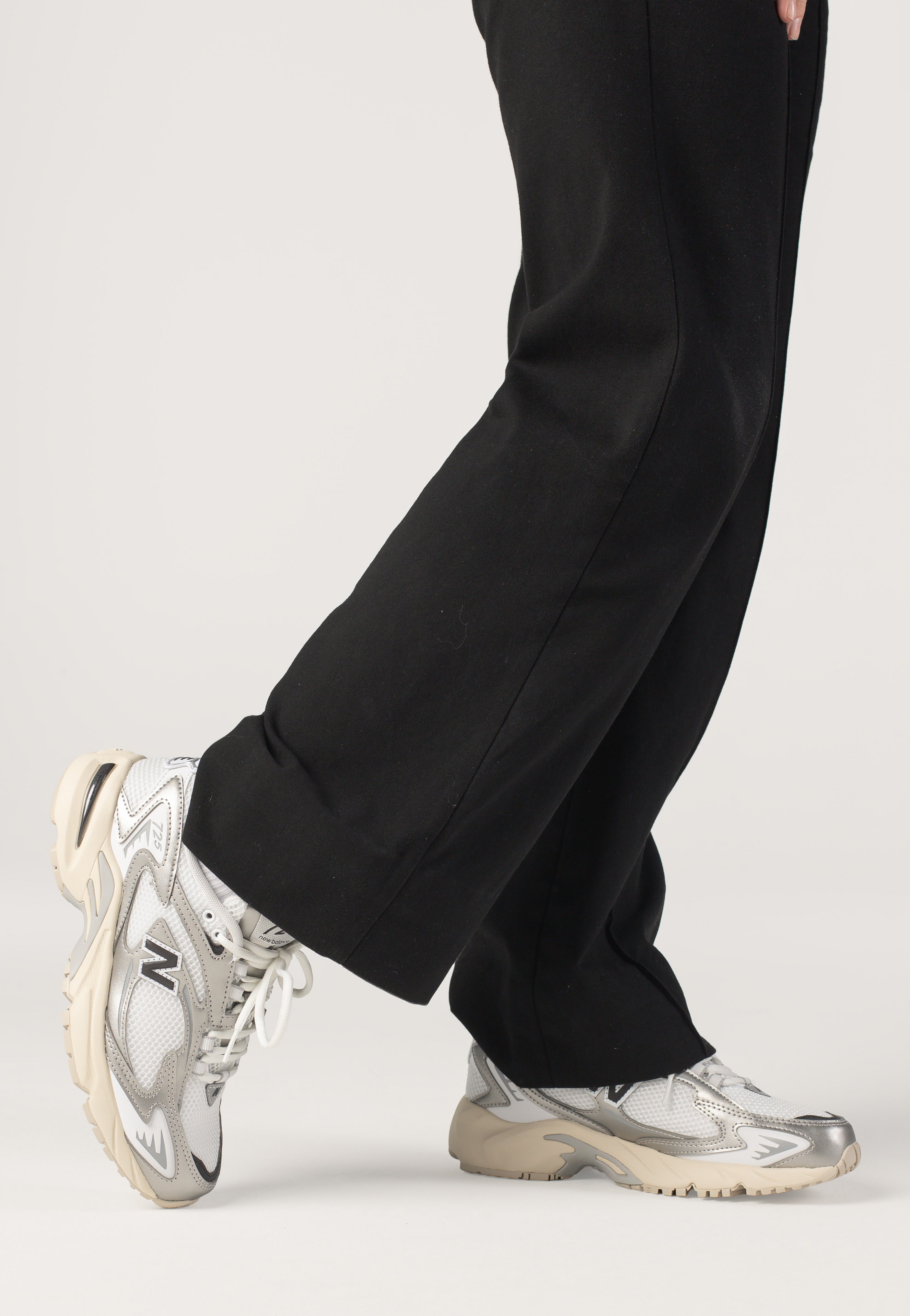 New Balance - ML725V1 White - Shoes | Neutral-Image