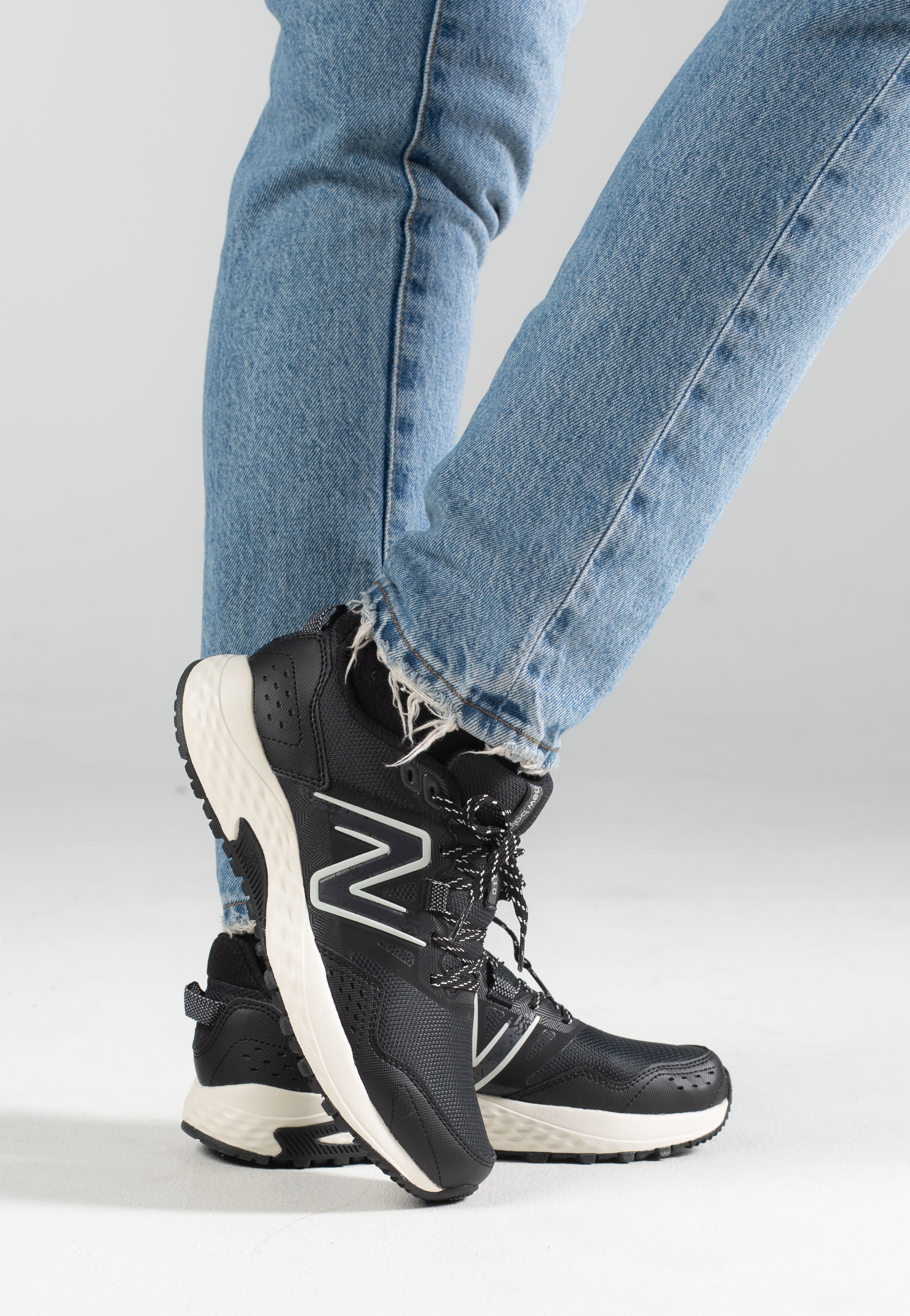 New Balance - WT410V8 Blacktop - Girl Shoes | Women-Image