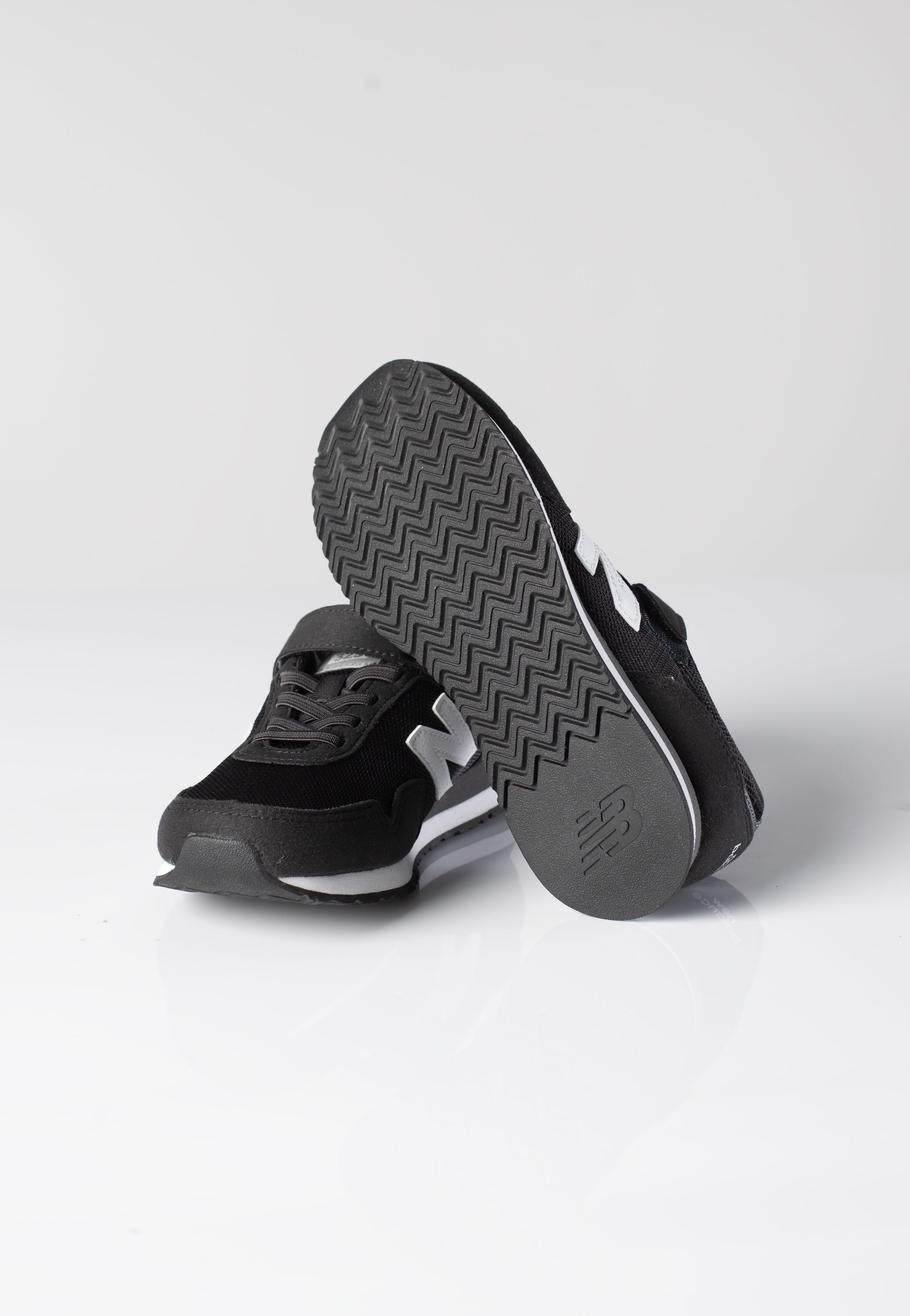 New Balance - PV323V1 Black Kids - Shoes | Men-Image