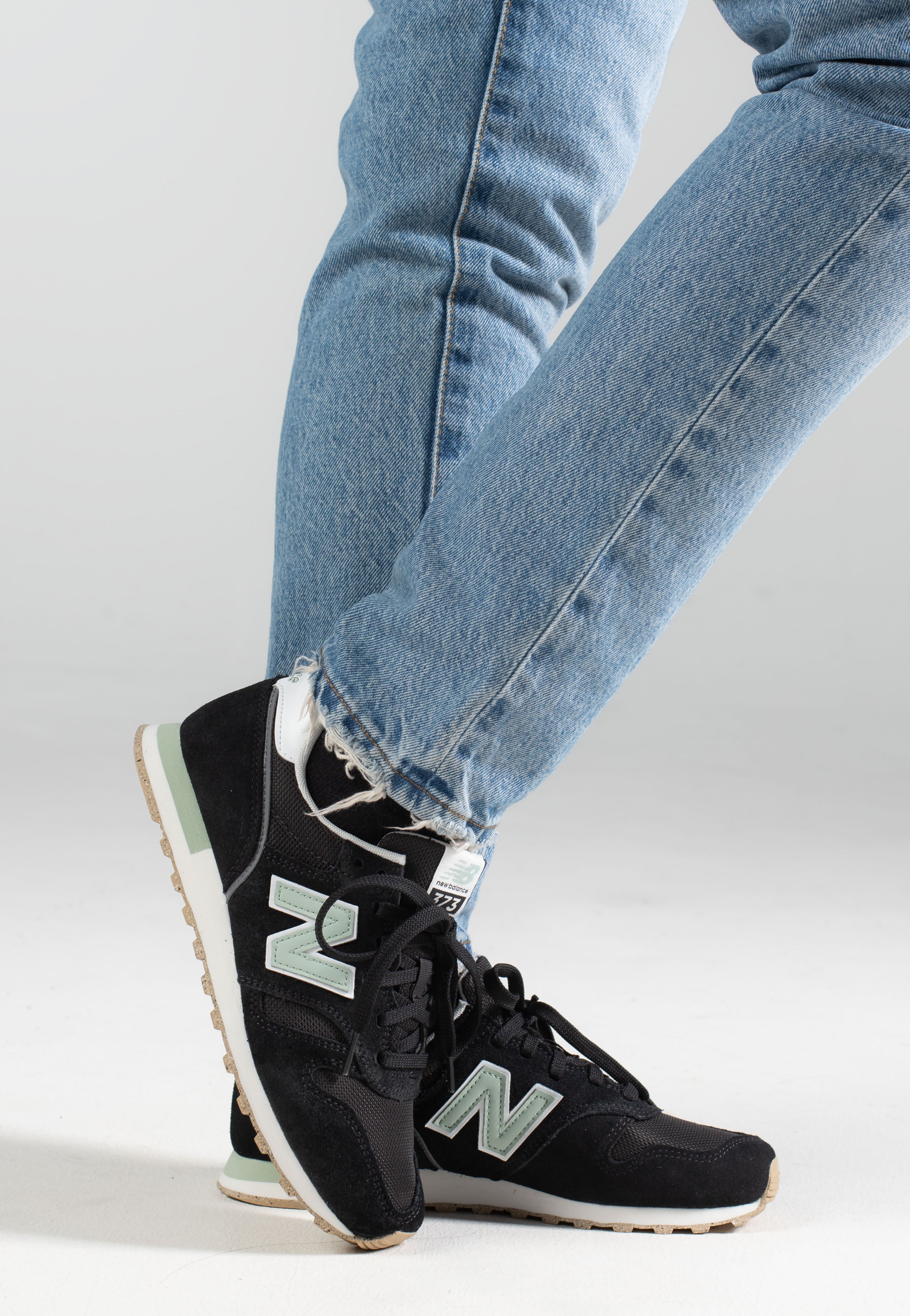 New Balance - WL373XB2 Black - Girl Shoes | Impericon
