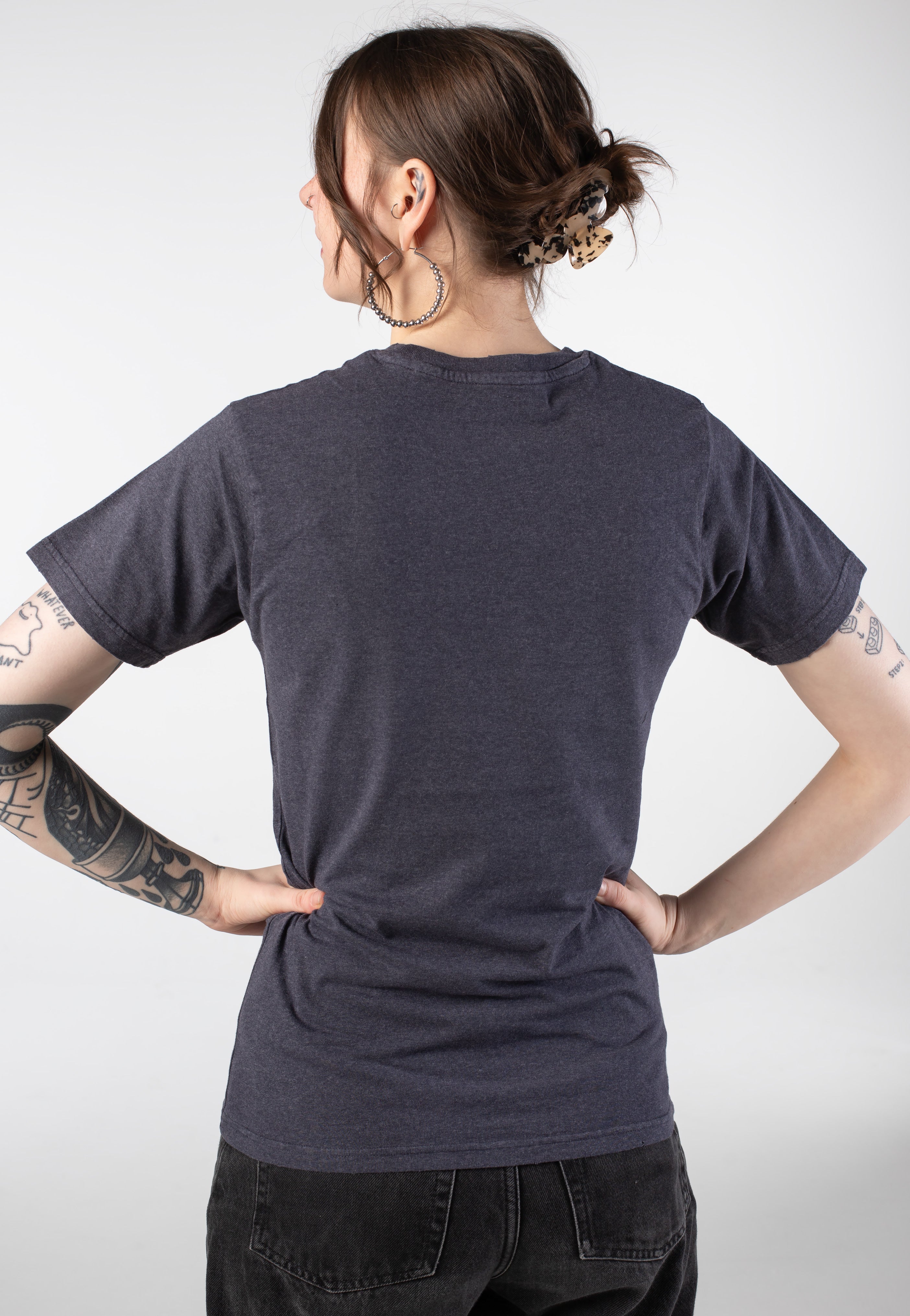 Nirvana - Distressed Sitting - T-Shirt | Women-Image