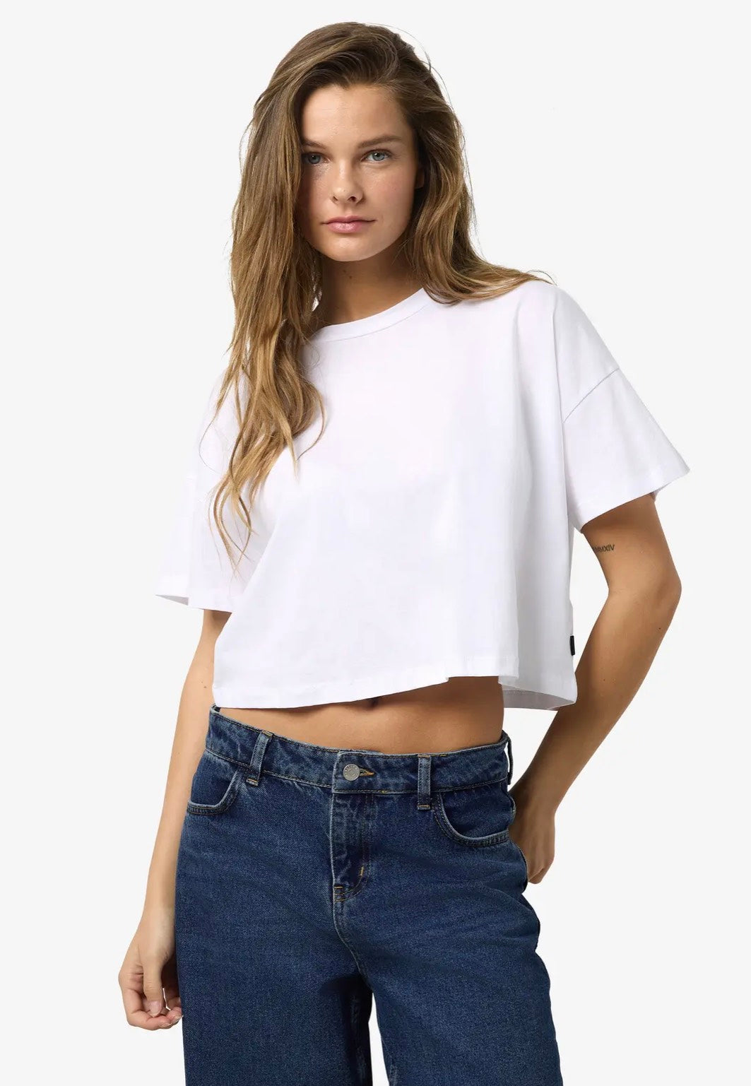 Noisy May - Alena O-Neck Semicrop Bright White - Top | Women-Image