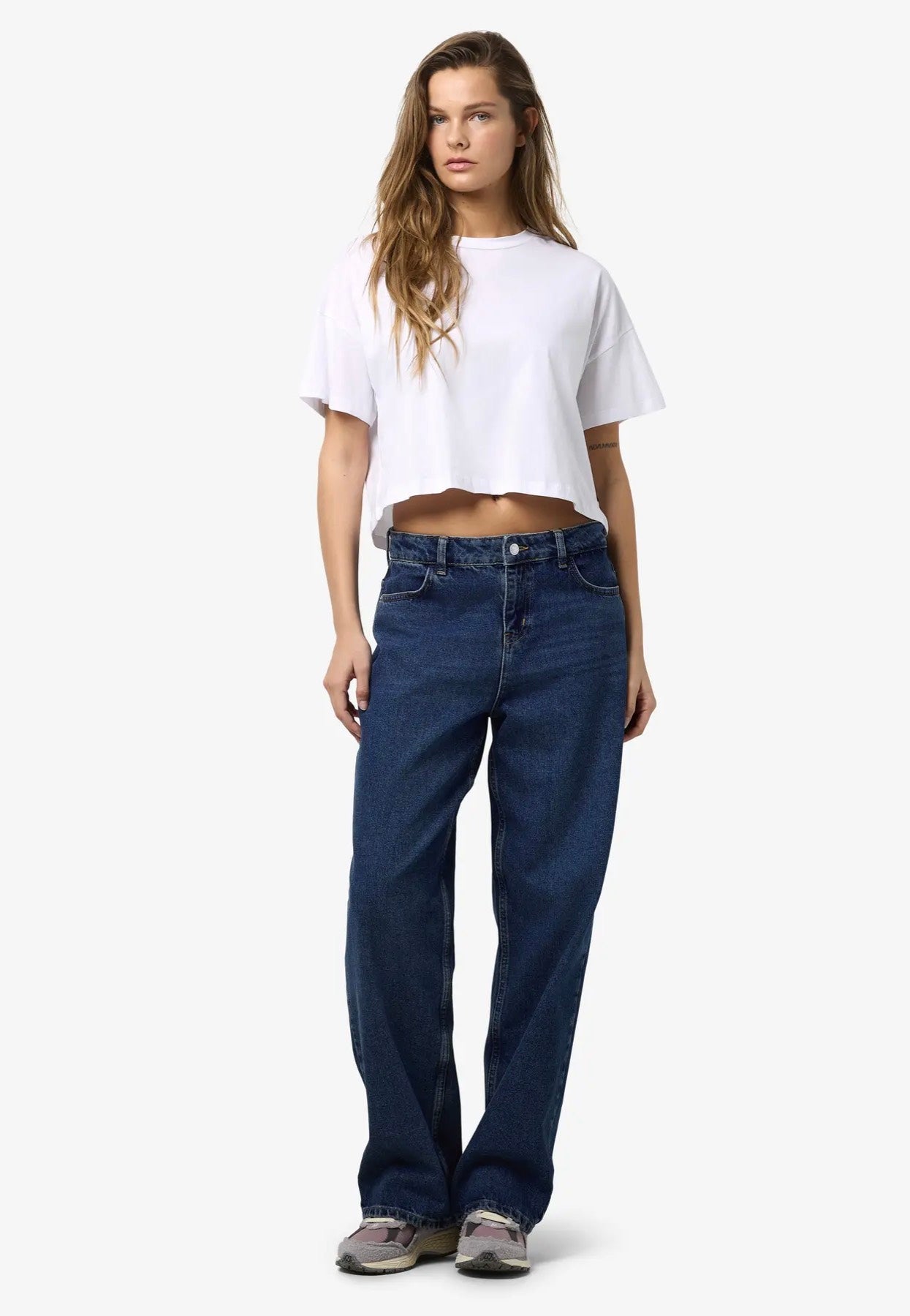 Noisy May - Alena O-Neck Semicrop Bright White - Top | Women-Image