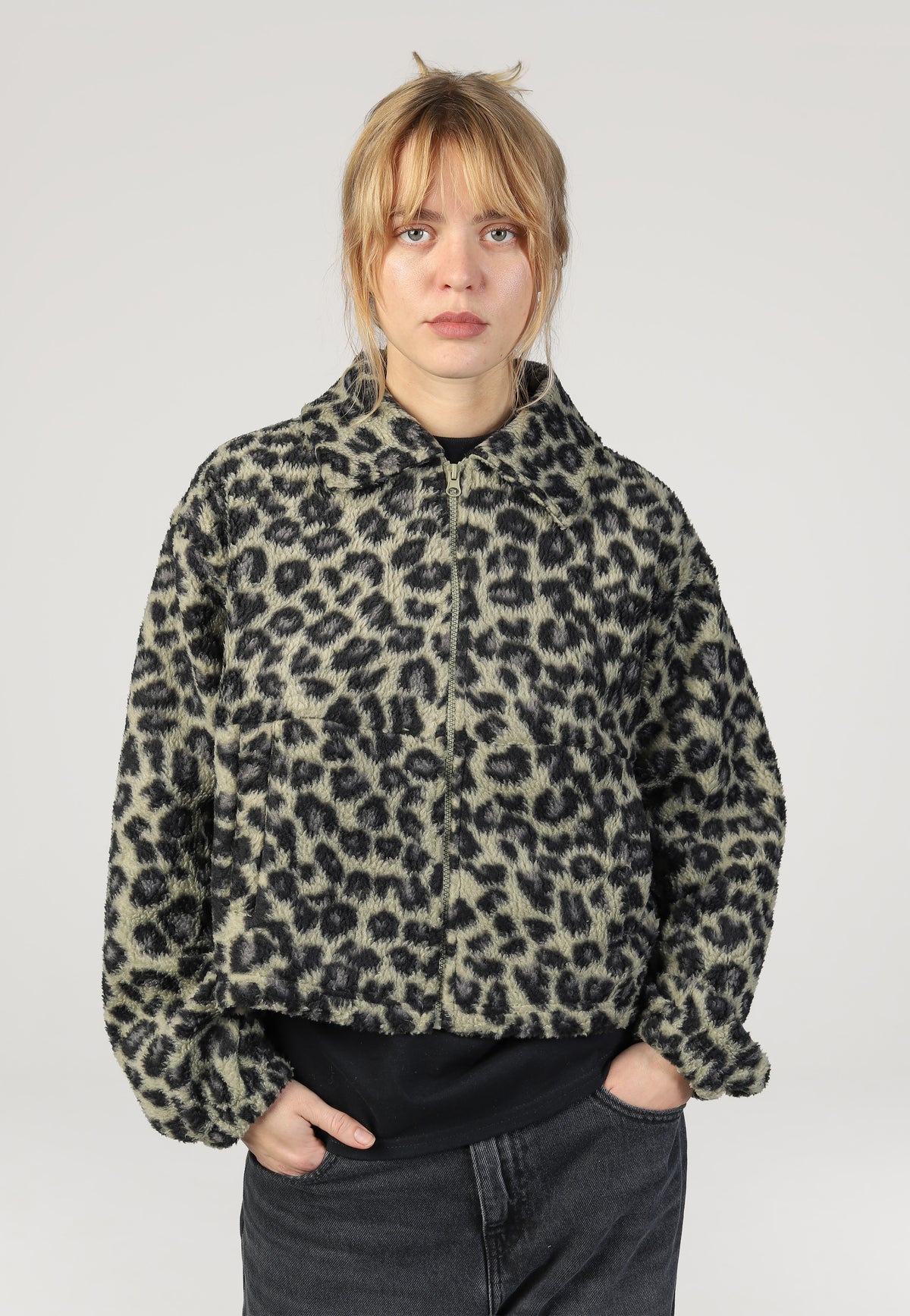 Noisy May Cozy Mila Charcoal Gray Black Leo Jacket | Women-Image