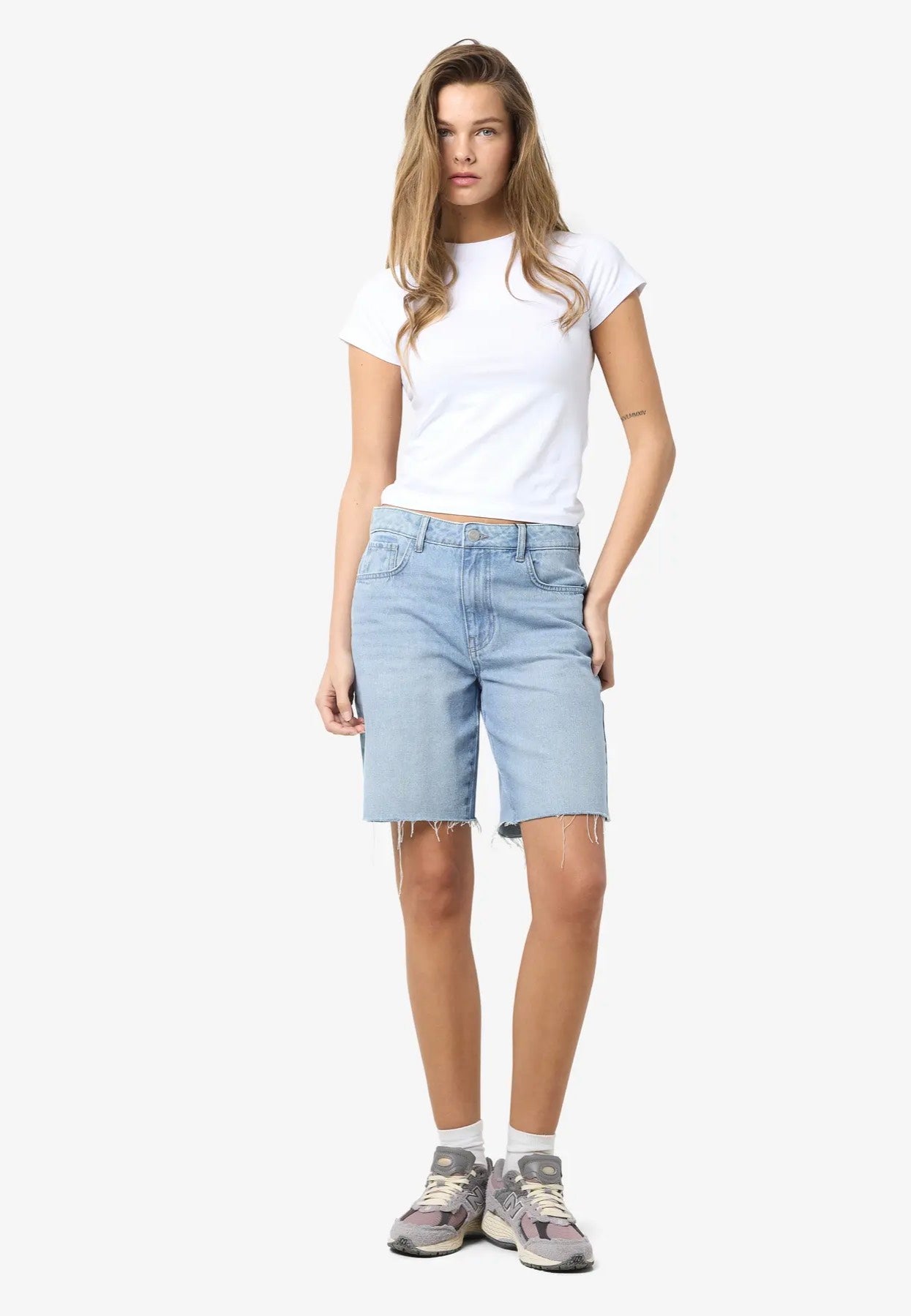 Noisy May - Holla Loose Light Blue Denim - Shorts | Women-Image