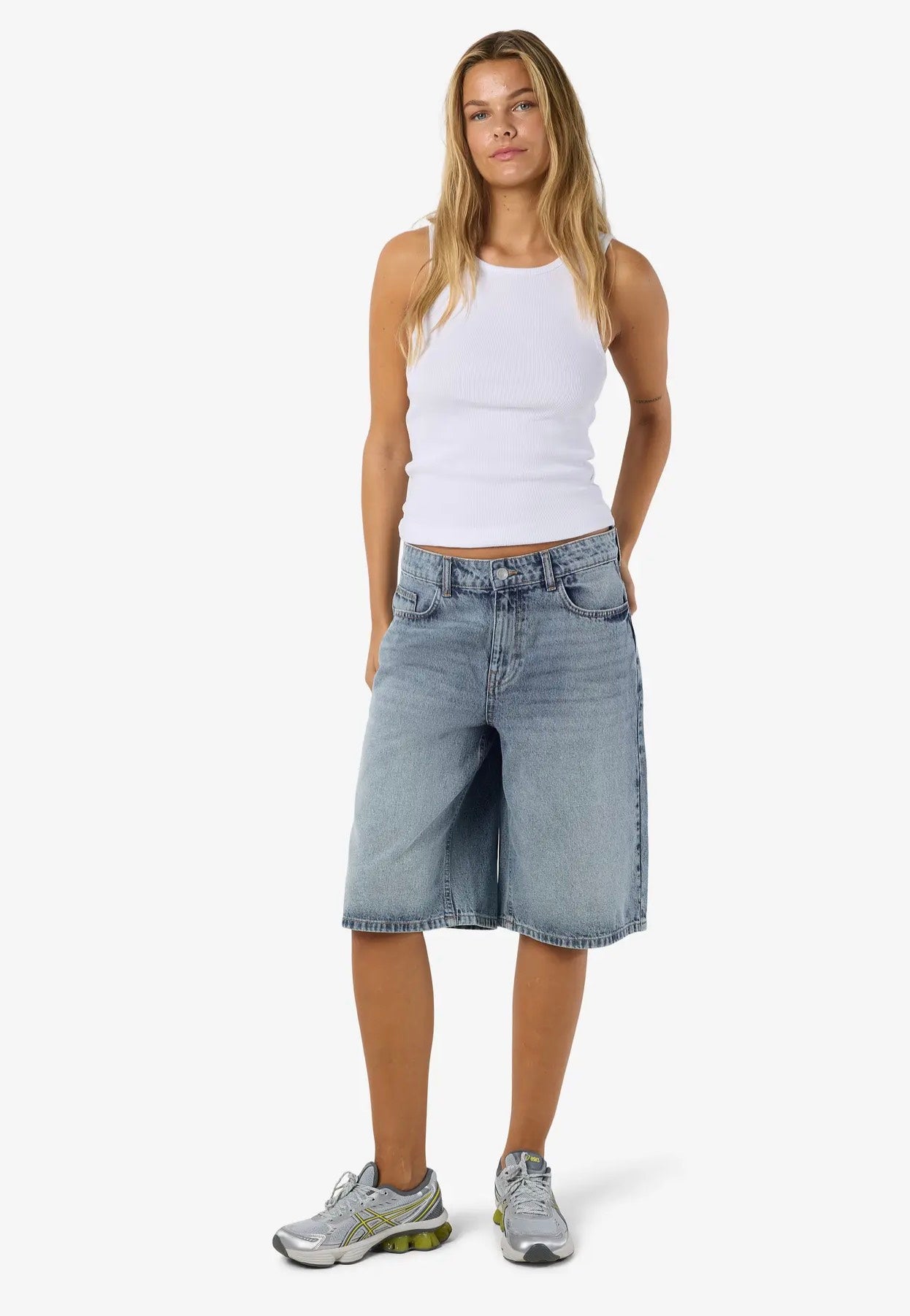 Noisy May - Mindie Light Blue Denim - Shorts | Women-Image