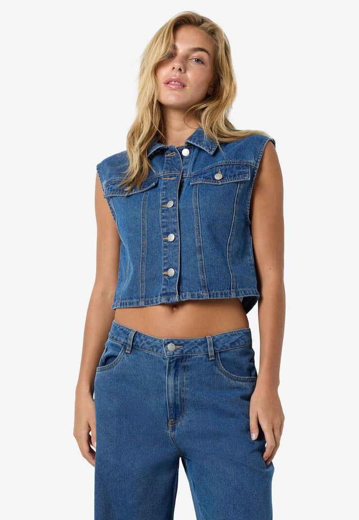Noisy May - Robie Regular Crop Medium Blue Denim - Vest | Women-Image