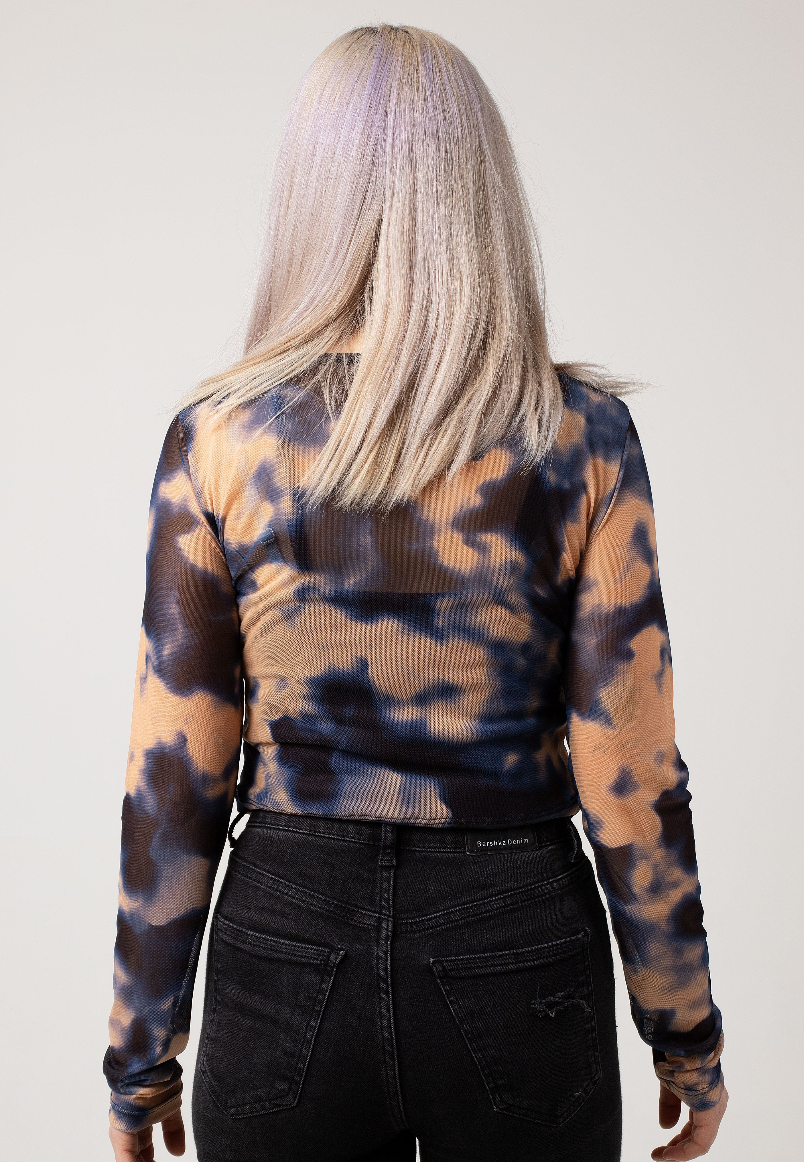 Noisy May - Emmy Front Twist Coronet Blue Gold Swirl - Top | Women-Image