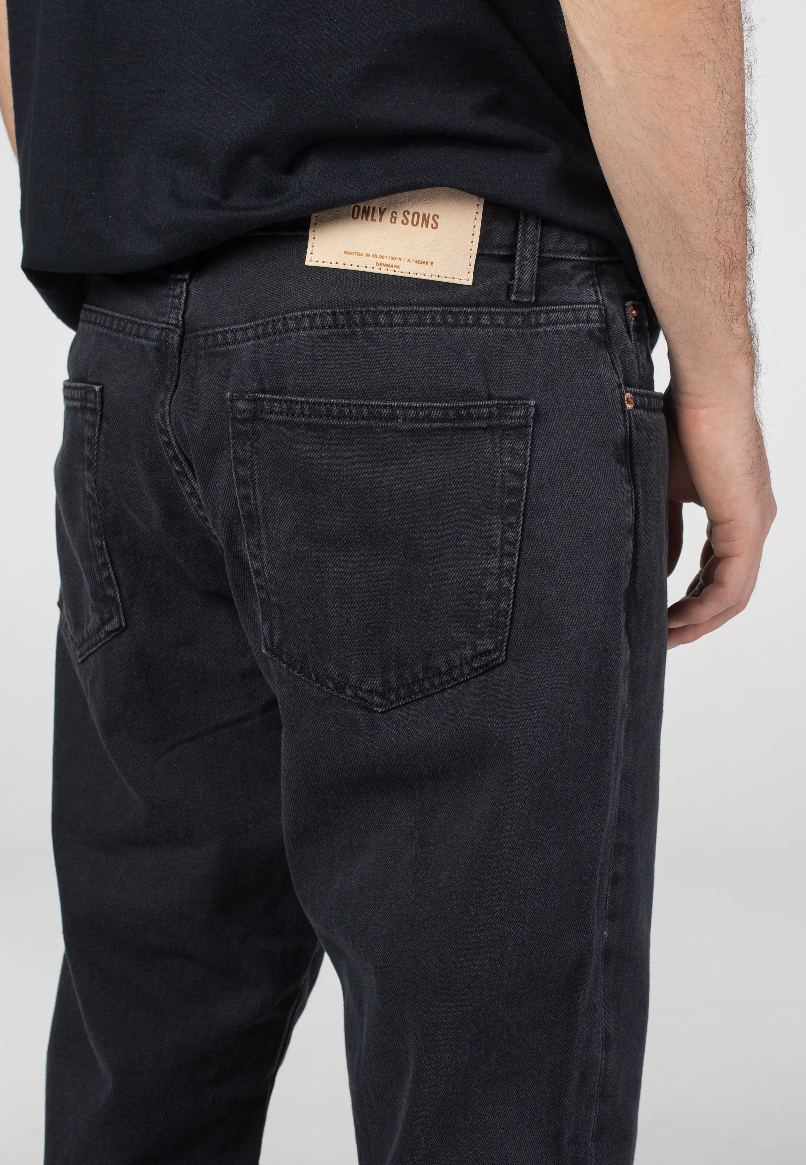 Only & Sons - Edge Straight Washed Black - Jeans | Men-Image