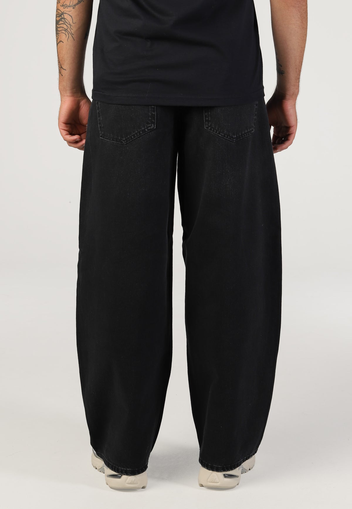 Only & Sons Kayce Barrel Black Denim Jeans | Men-Image