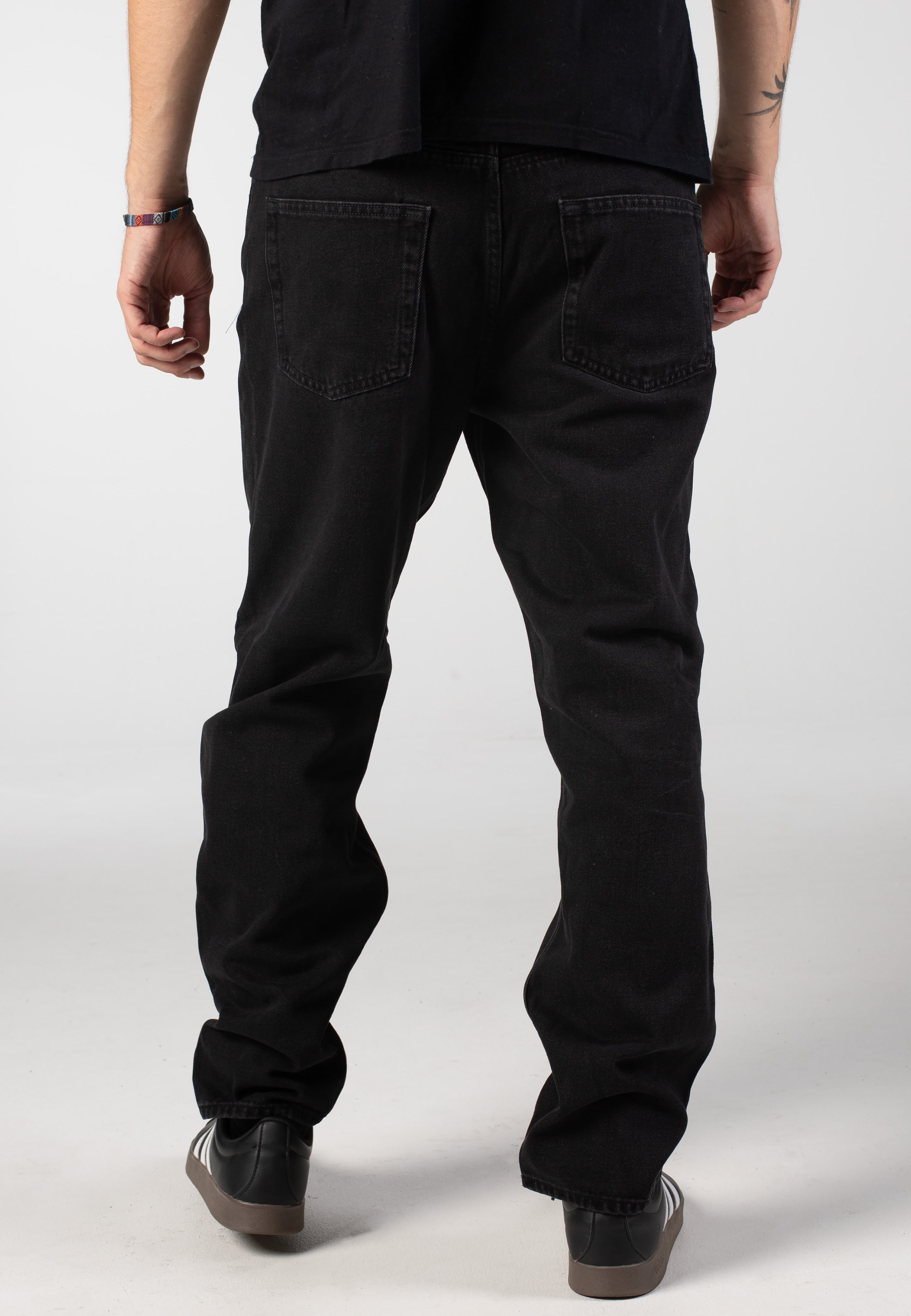 Only & Sons - Tye Loose Tapered Box PimWashed Black - Jeans | Men-Image
