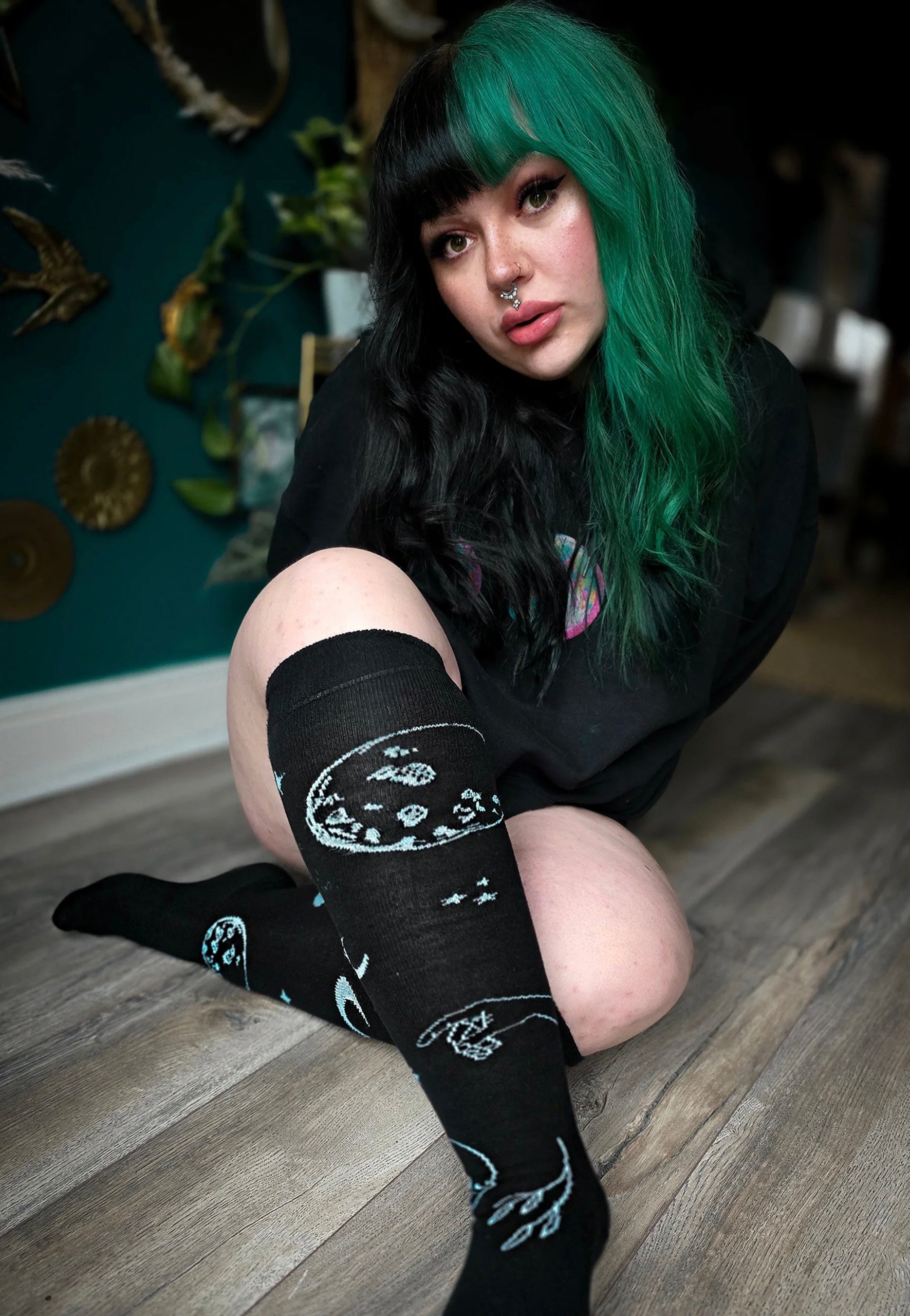 Pamela Mann - Astrology Over The Knee - Socks | Women-Image