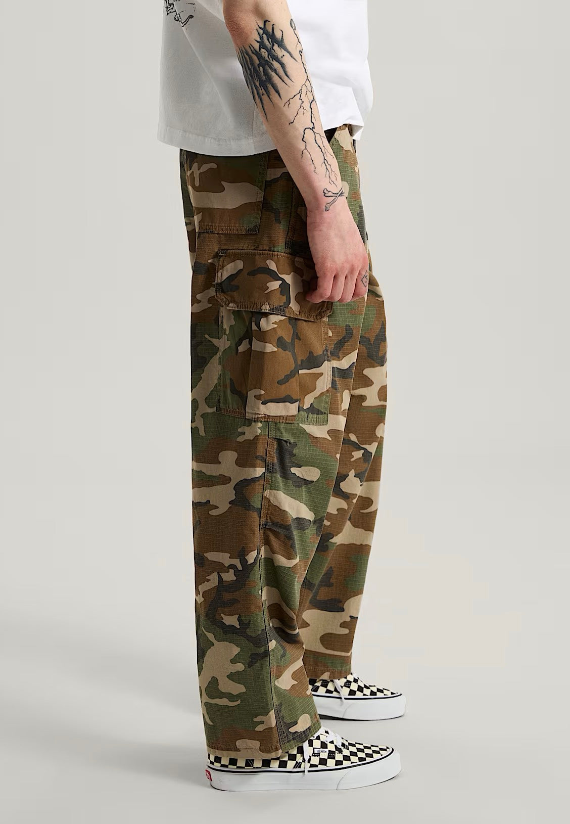 Vans - Para Baggy AOP Cargo Aluminum Camo - Pants | Men-Image