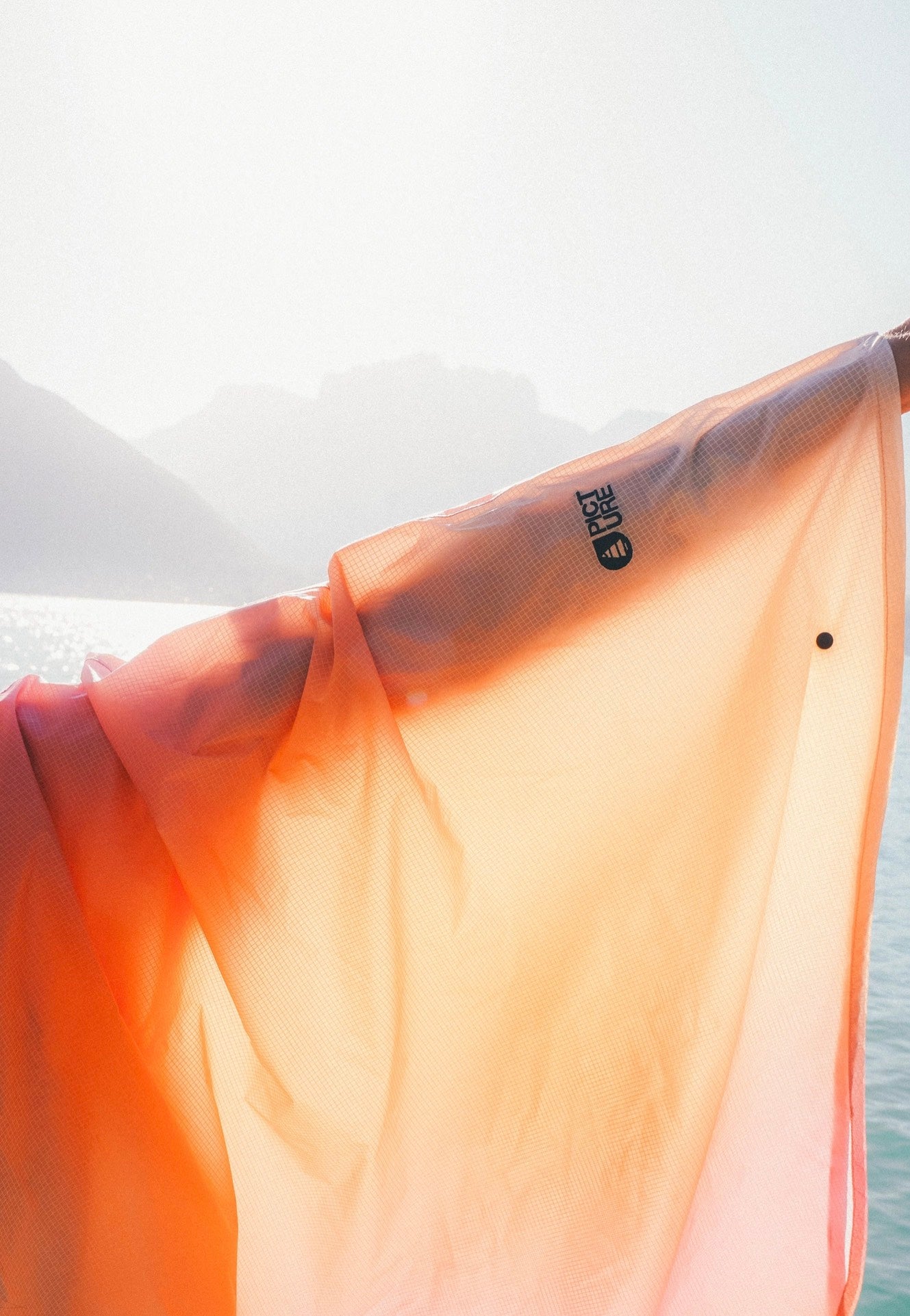 Picture - Eyasi Gradient Print - Poncho | Men-Image