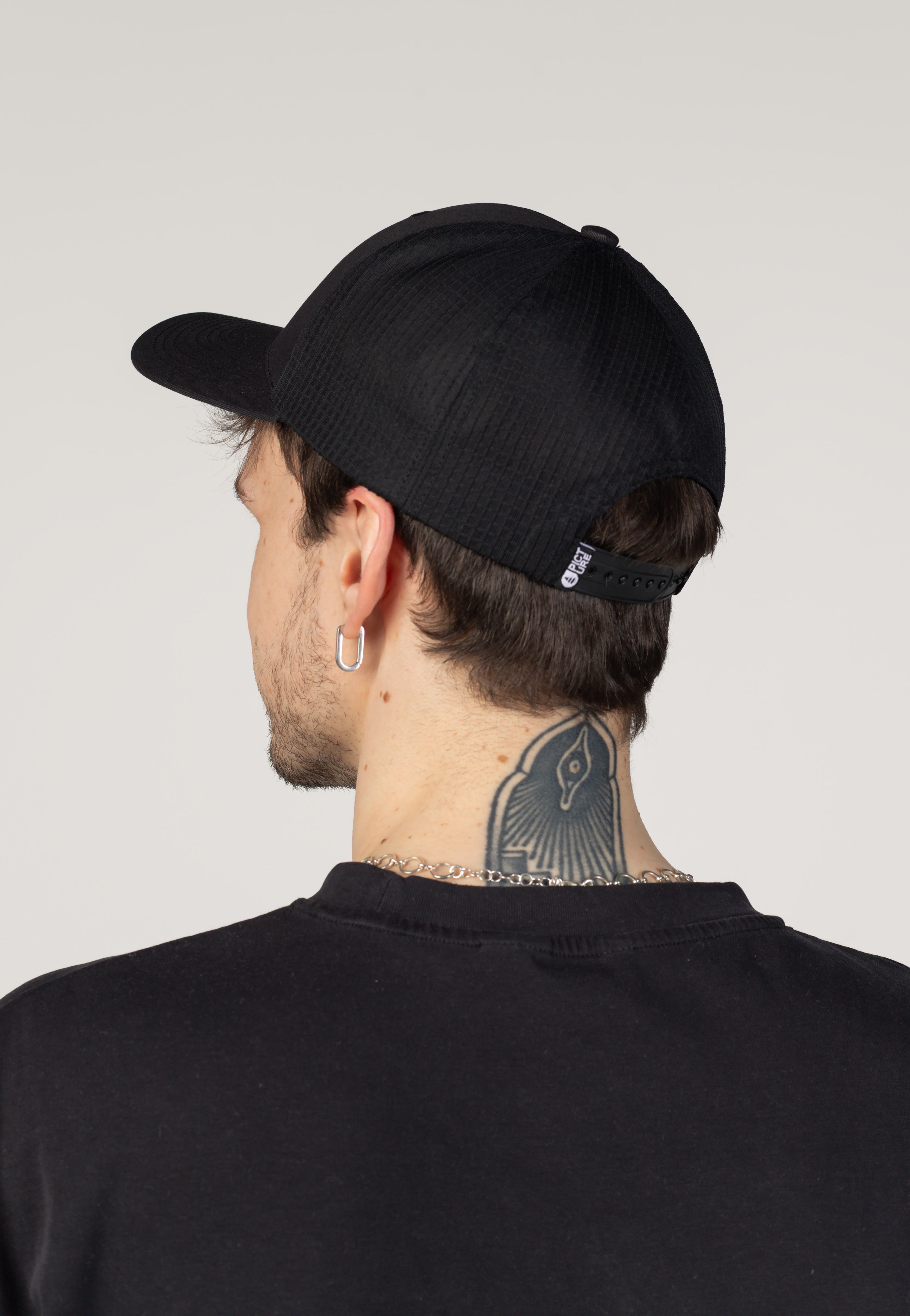Picture - Kuldo Black - Cap | Neutral-Image