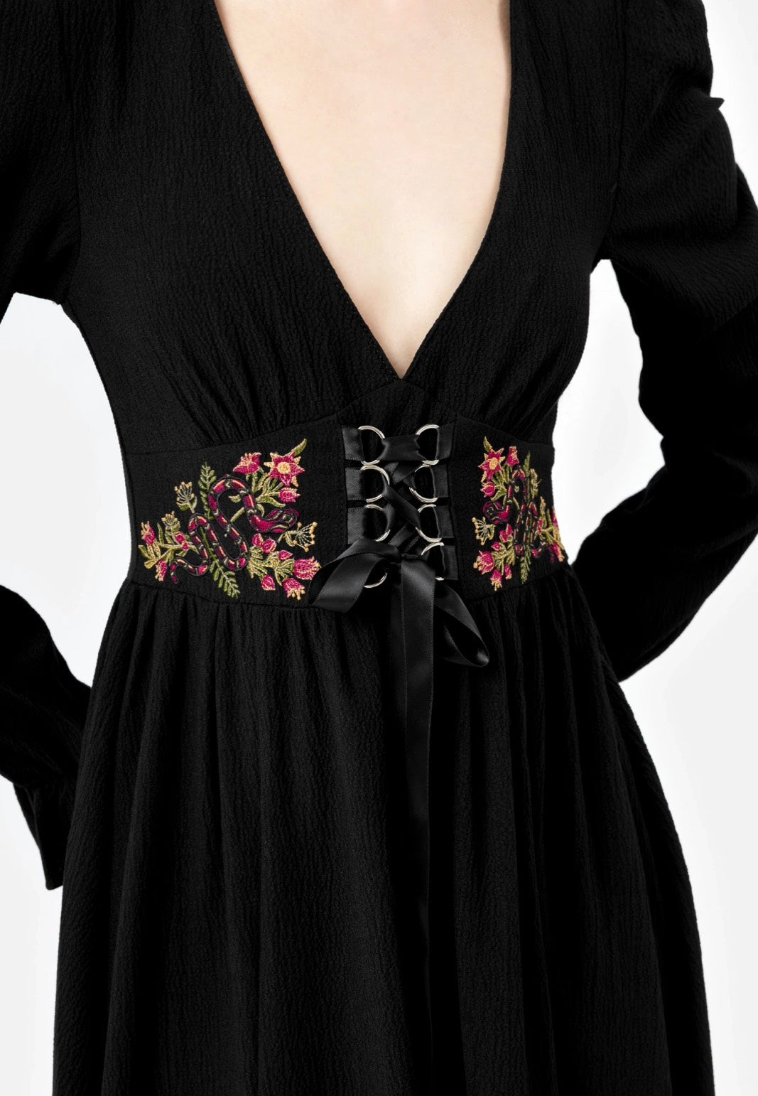 Restyle - Poisoned Petal - Dress | Women-Image