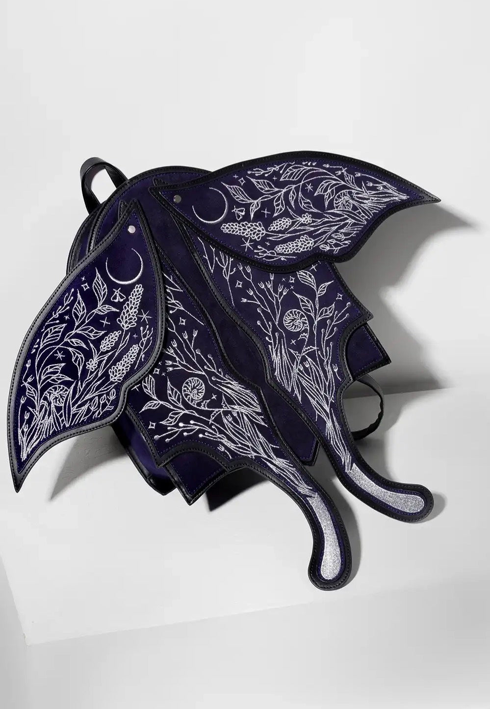 Restyle - Umbra Noctis Moth - Backpack | Neutral-Image