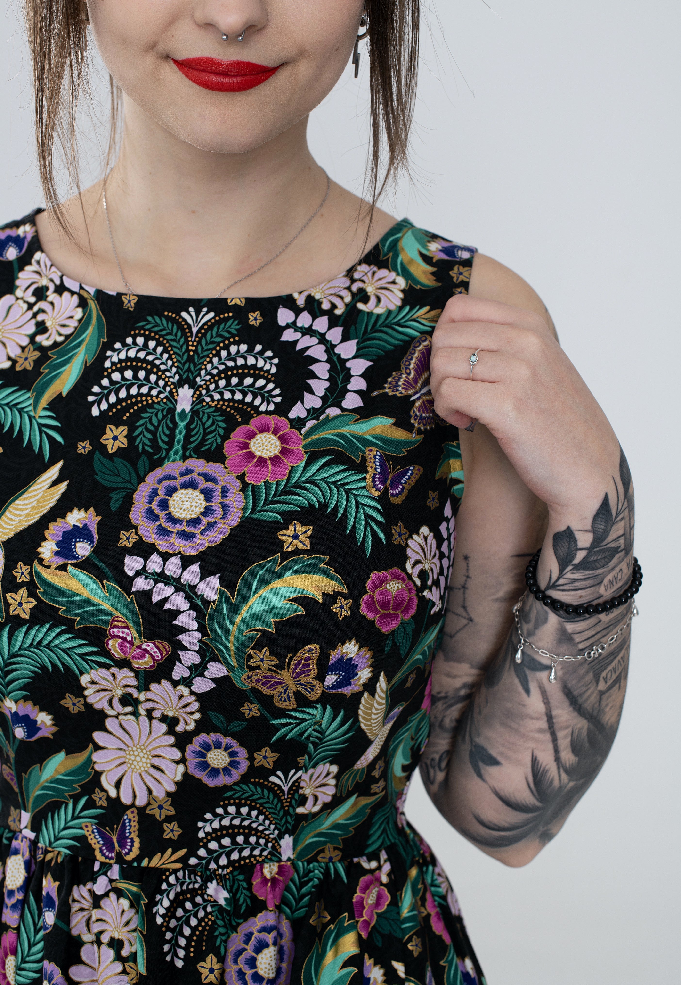 Retrolicious - Hummingbird Vintage Black - Dress | Women-Image