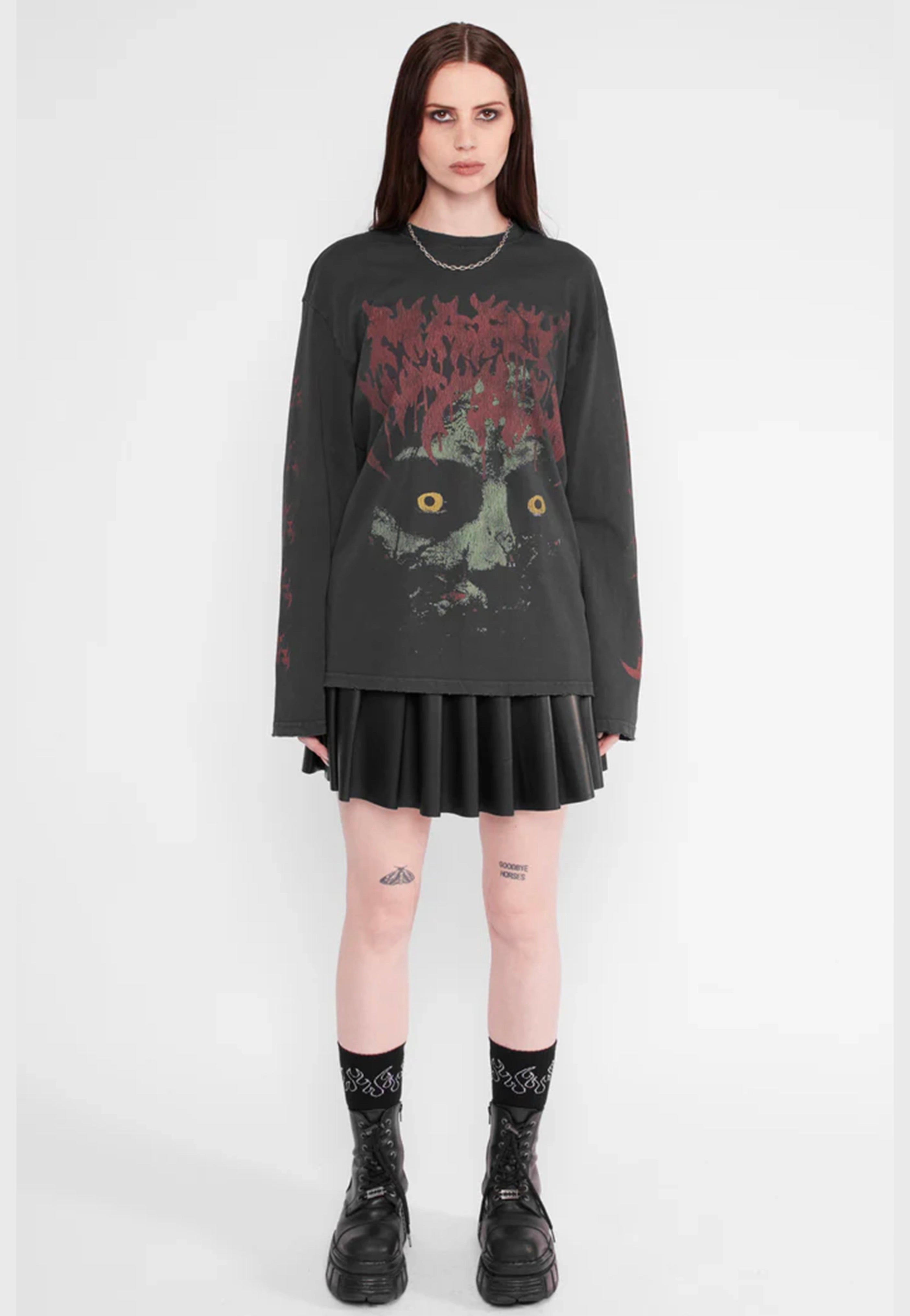 Mary Wyatt - Revenant Oversized Black - Longsleeve | Men-Image