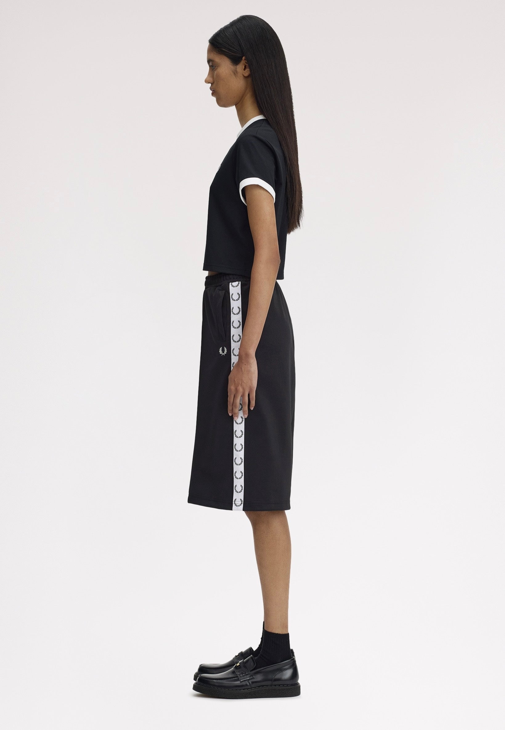 Fred Perry - Taped Track Black - Shorts | Women-Image