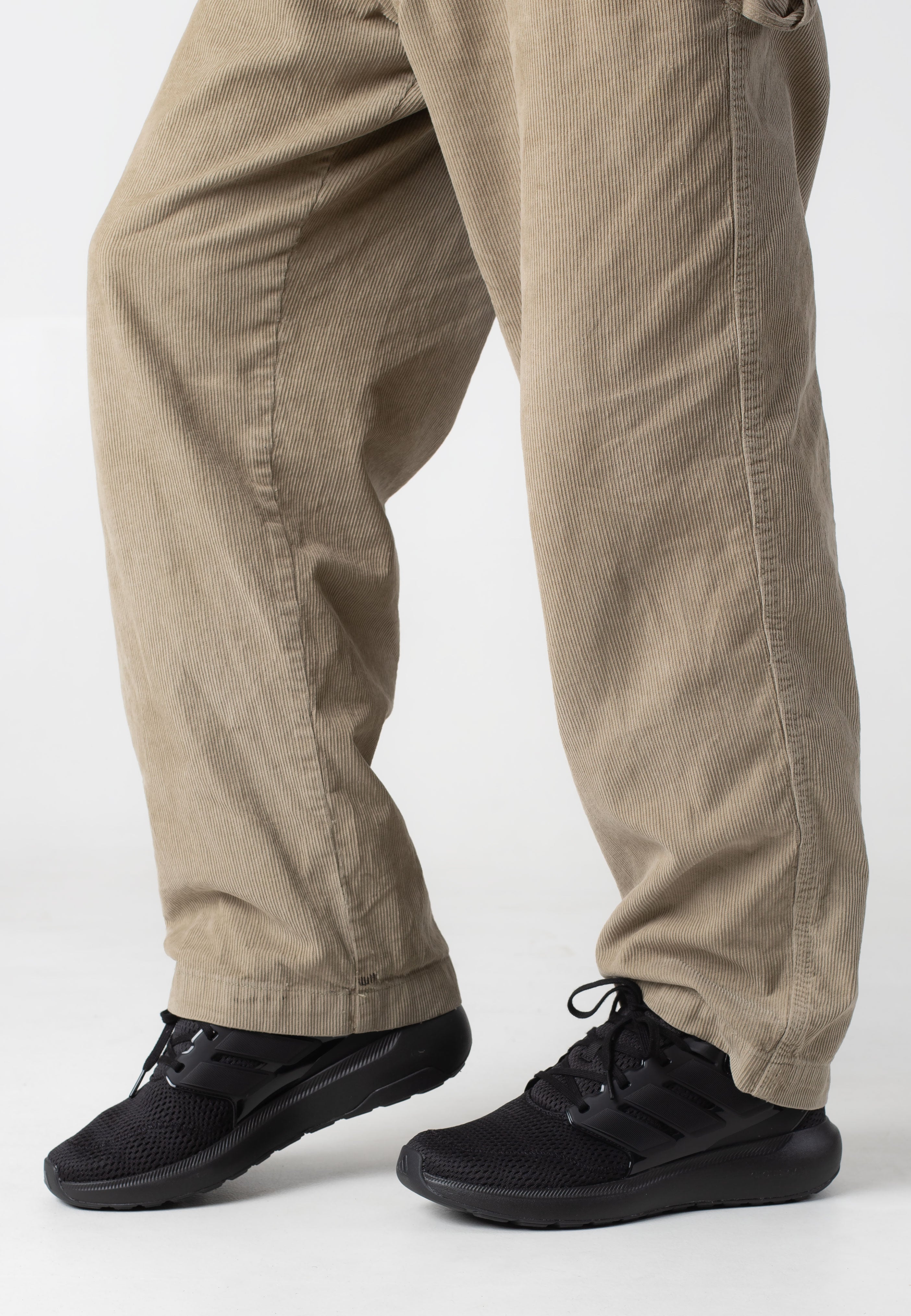Adidas - Ultimashow 2.0 Cblack/Carbon/Cblack - Shoes | Men-Image