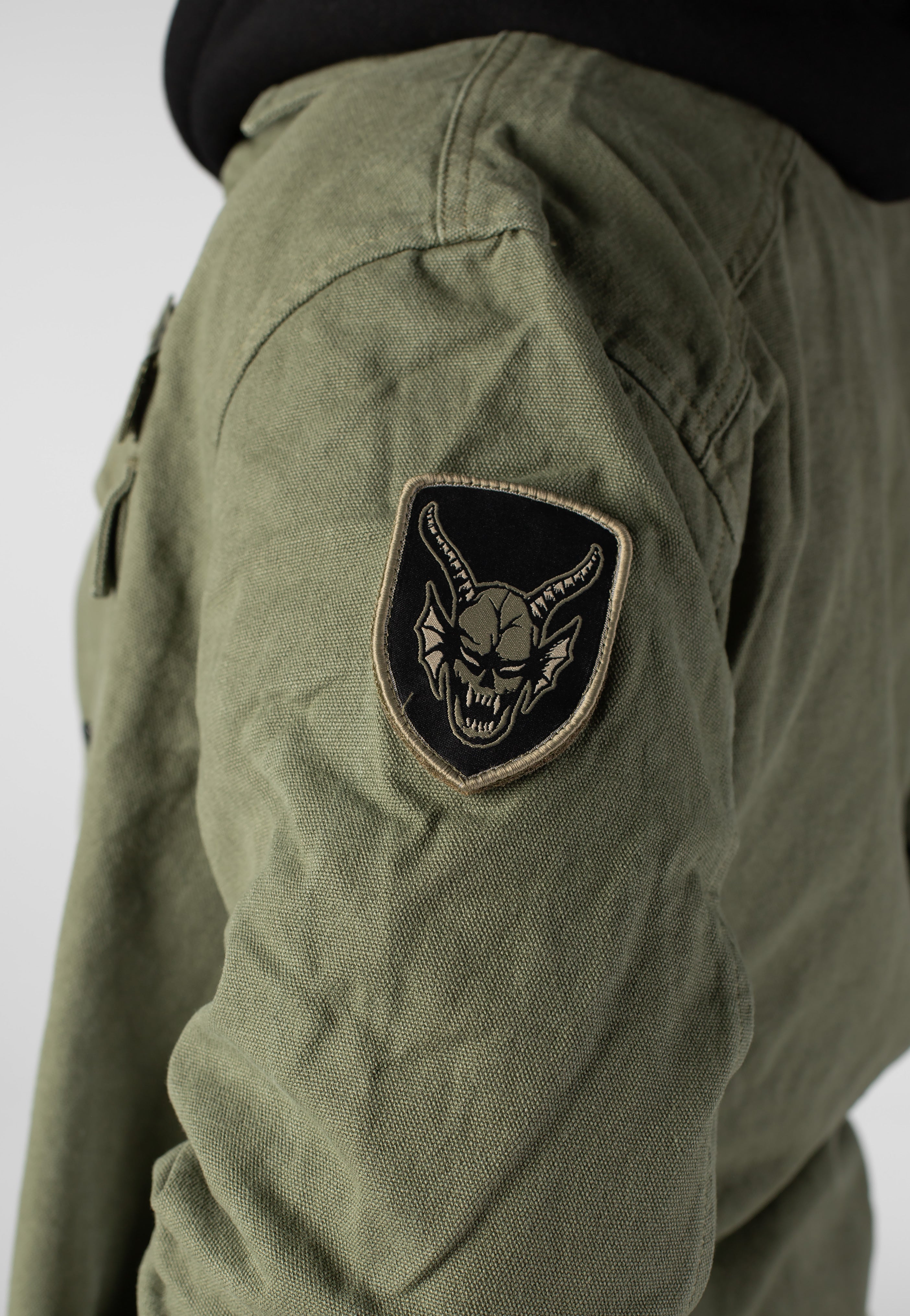 Santa Cruz x Stranger Things - Crawl Utility Army - Jacket | Men-Image