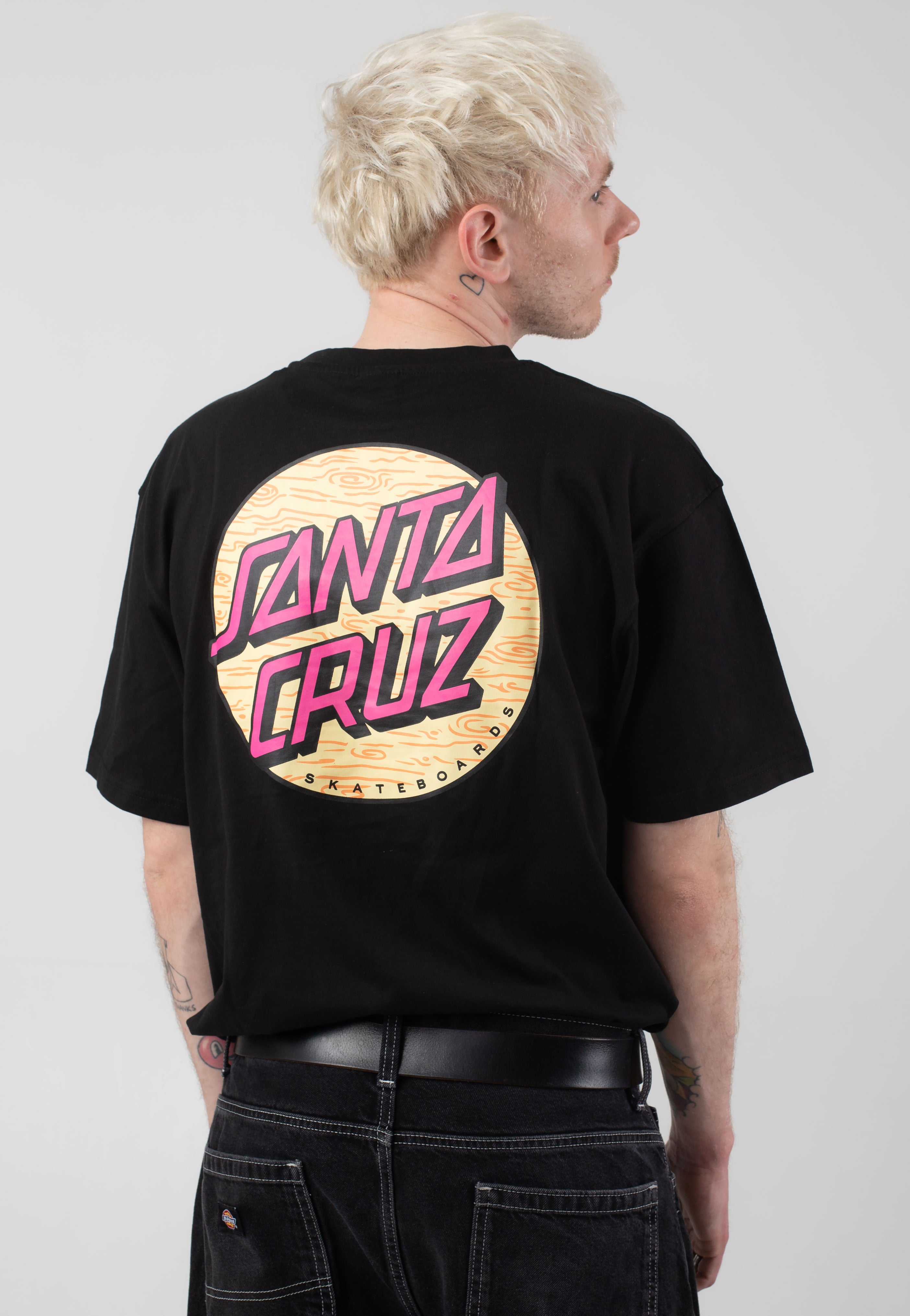 Santa Cruz - Wagon Dot Chest Black - T-Shirt | Men-Image